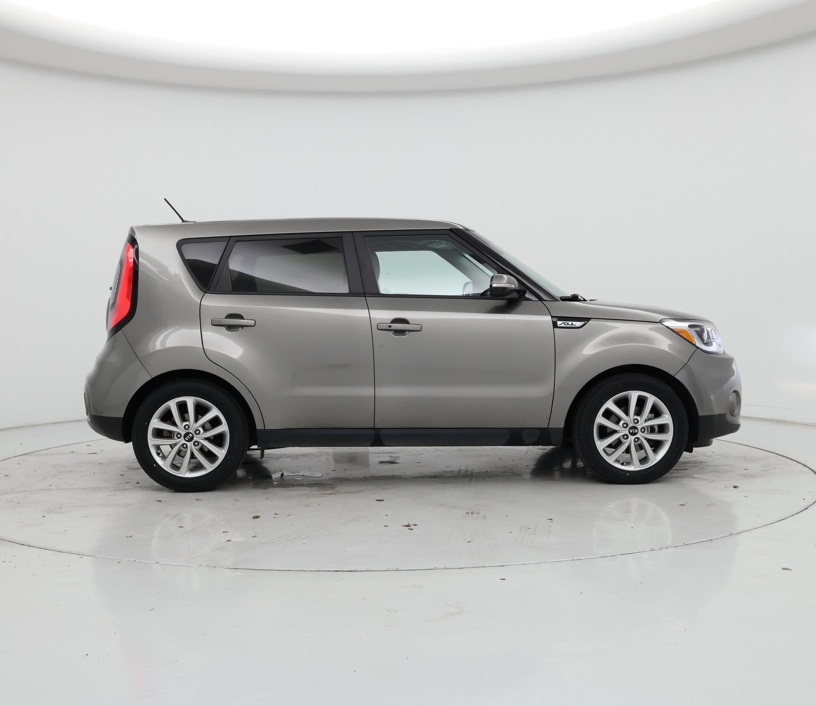Thumbnail: 2019 Kia Soul - 7