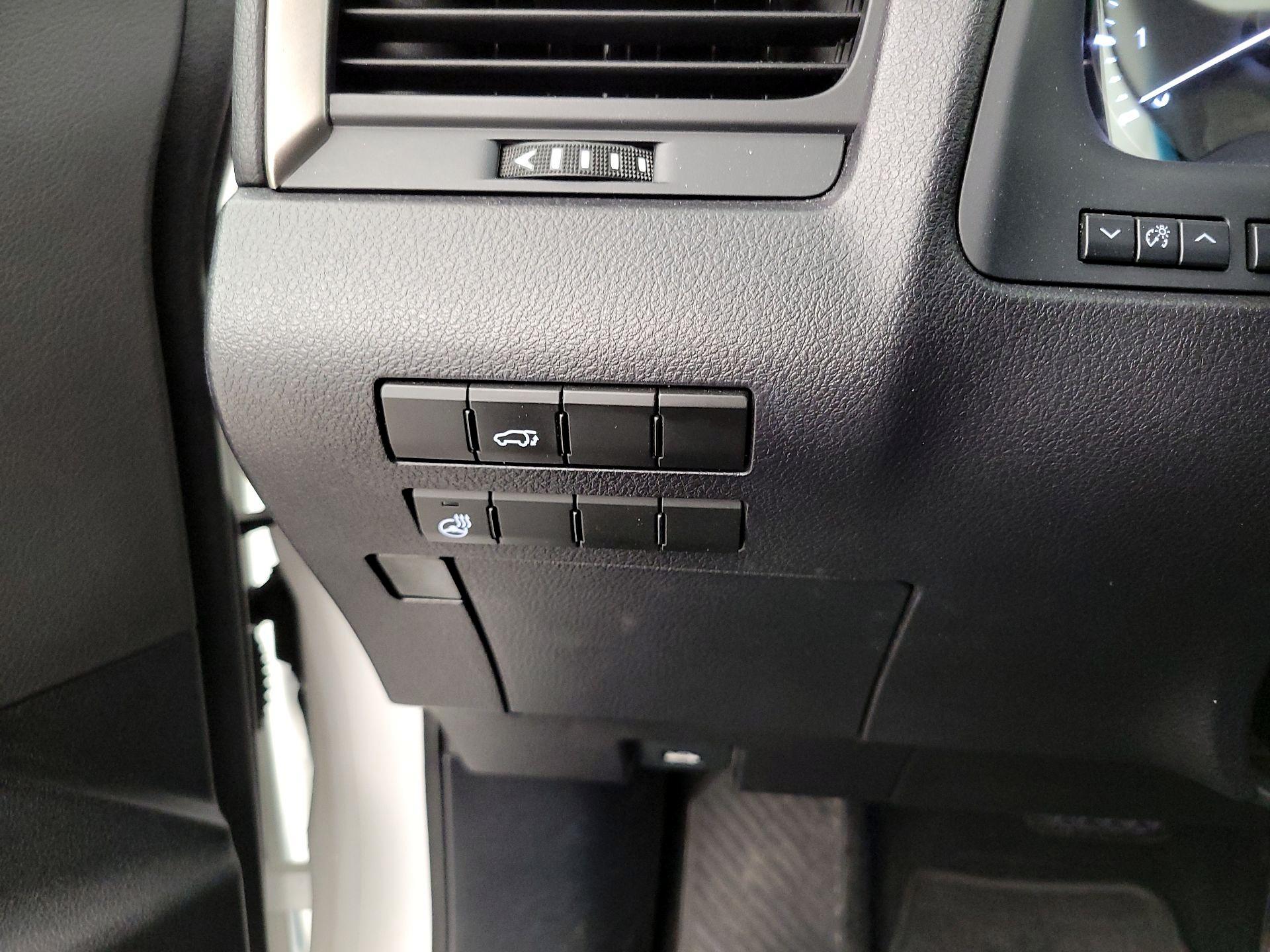 Thumbnail: 2016 Lexus RX - 13