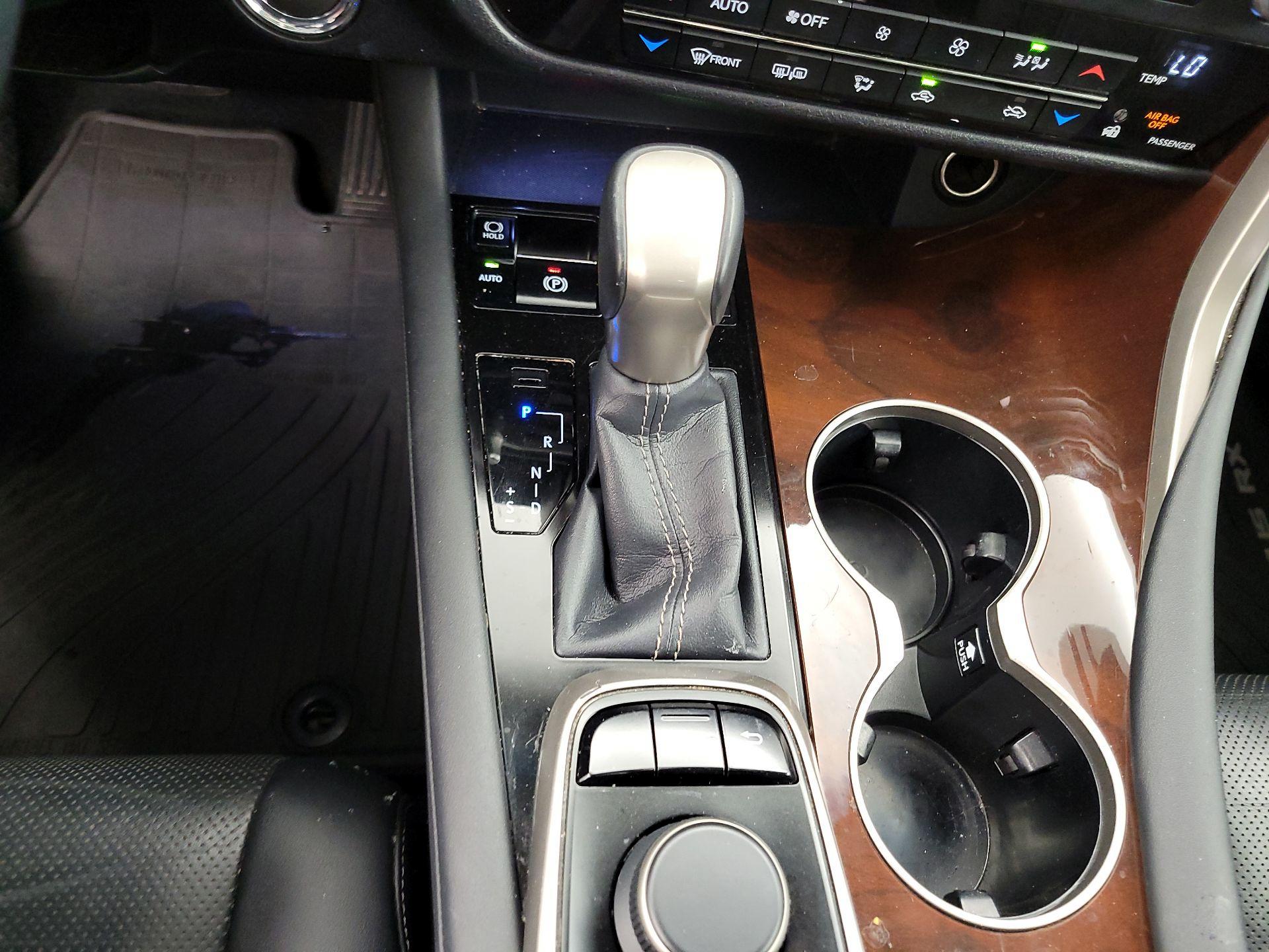 Thumbnail: 2016 Lexus RX - 17