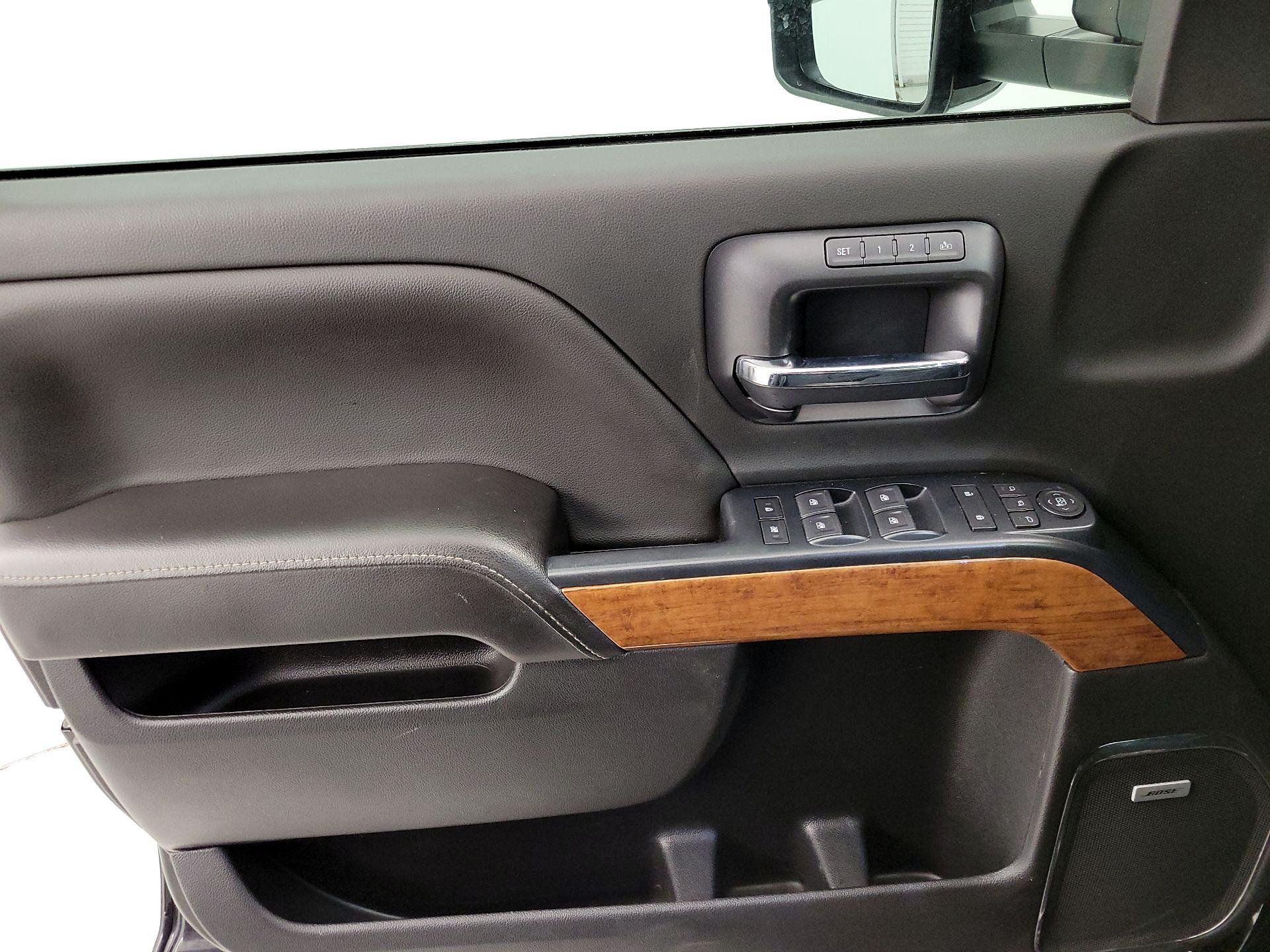 Thumbnail: 2019 Chevrolet Silverado 3500 - 12