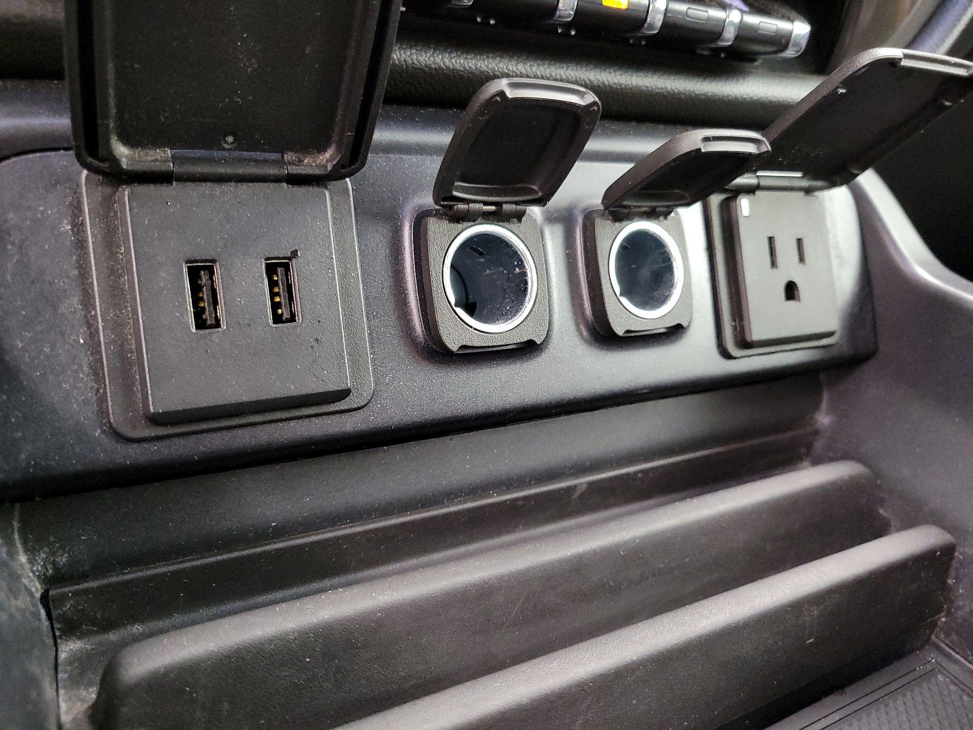 Thumbnail: 2019 Chevrolet Silverado 3500 - 19