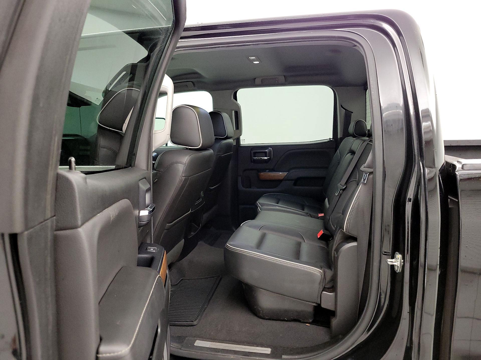 Thumbnail: 2019 Chevrolet Silverado 3500 - 20