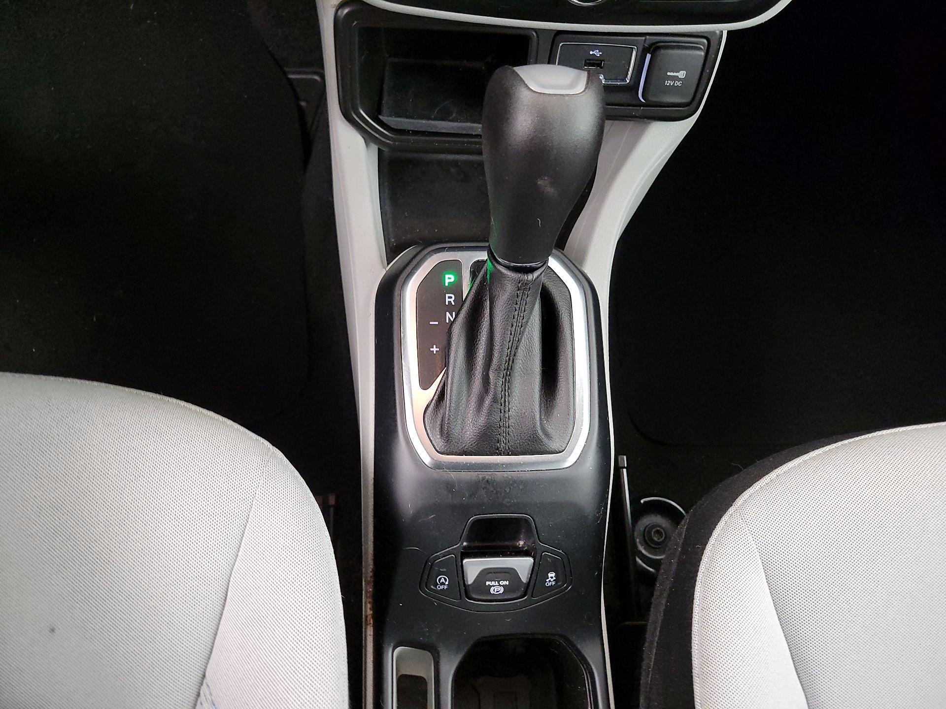 Thumbnail: 2020 Jeep Renegade - 18