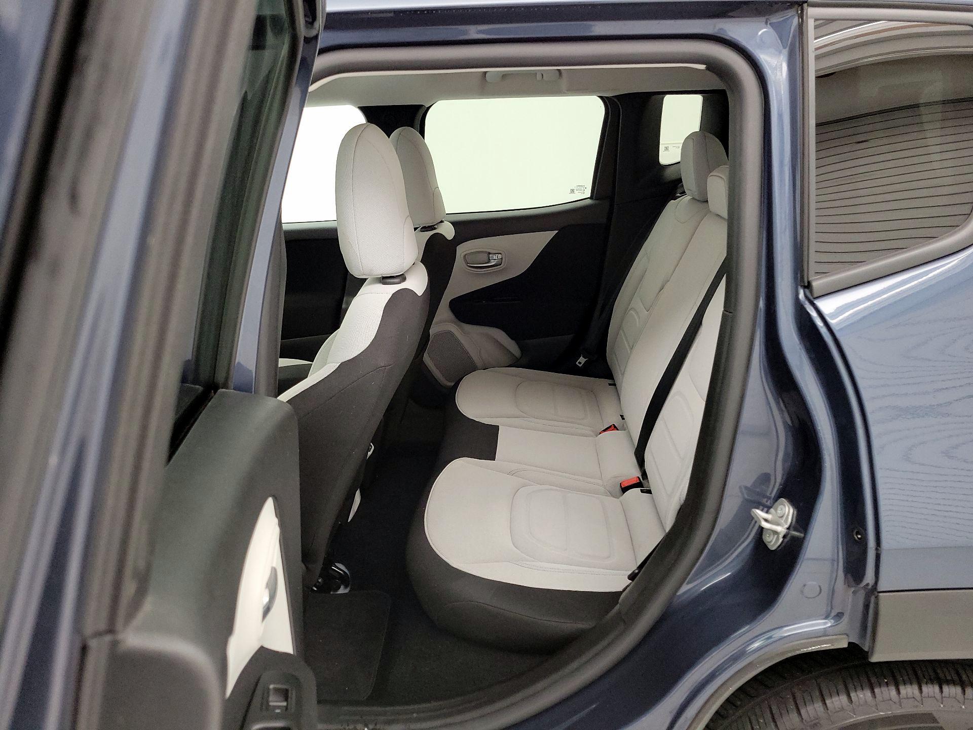 Thumbnail: 2020 Jeep Renegade - 20