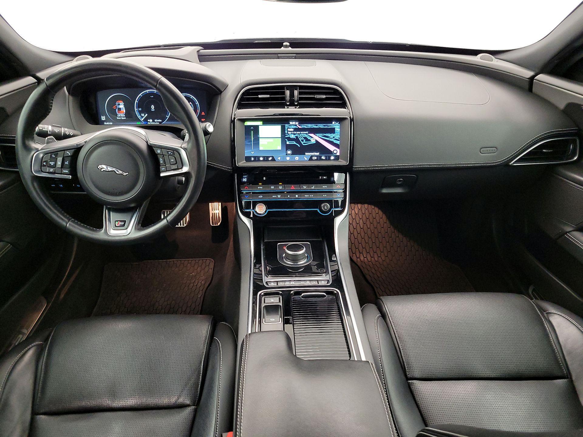 Thumbnail: 2019 Jaguar XE - 9