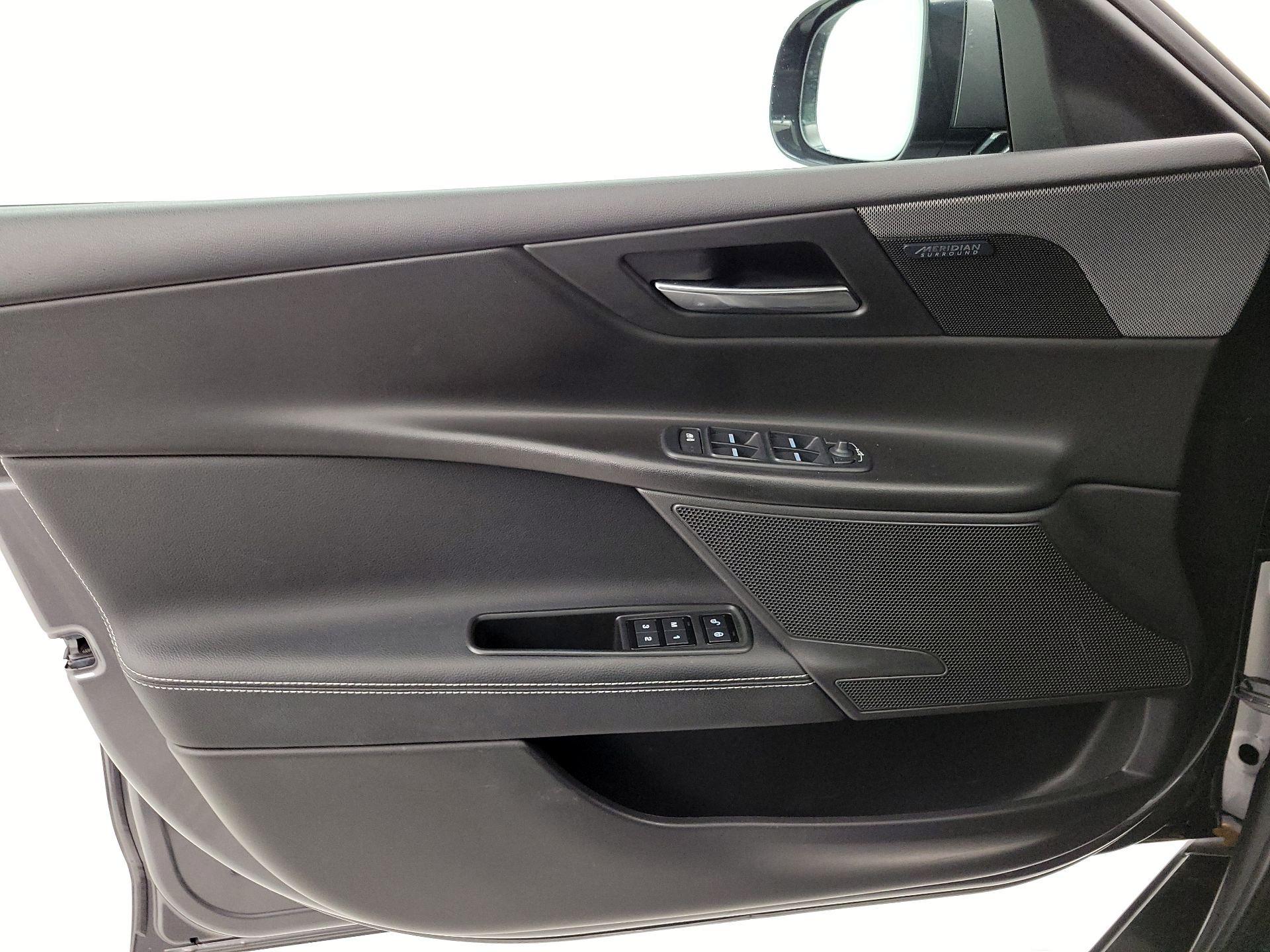 Thumbnail: 2019 Jaguar XE - 12