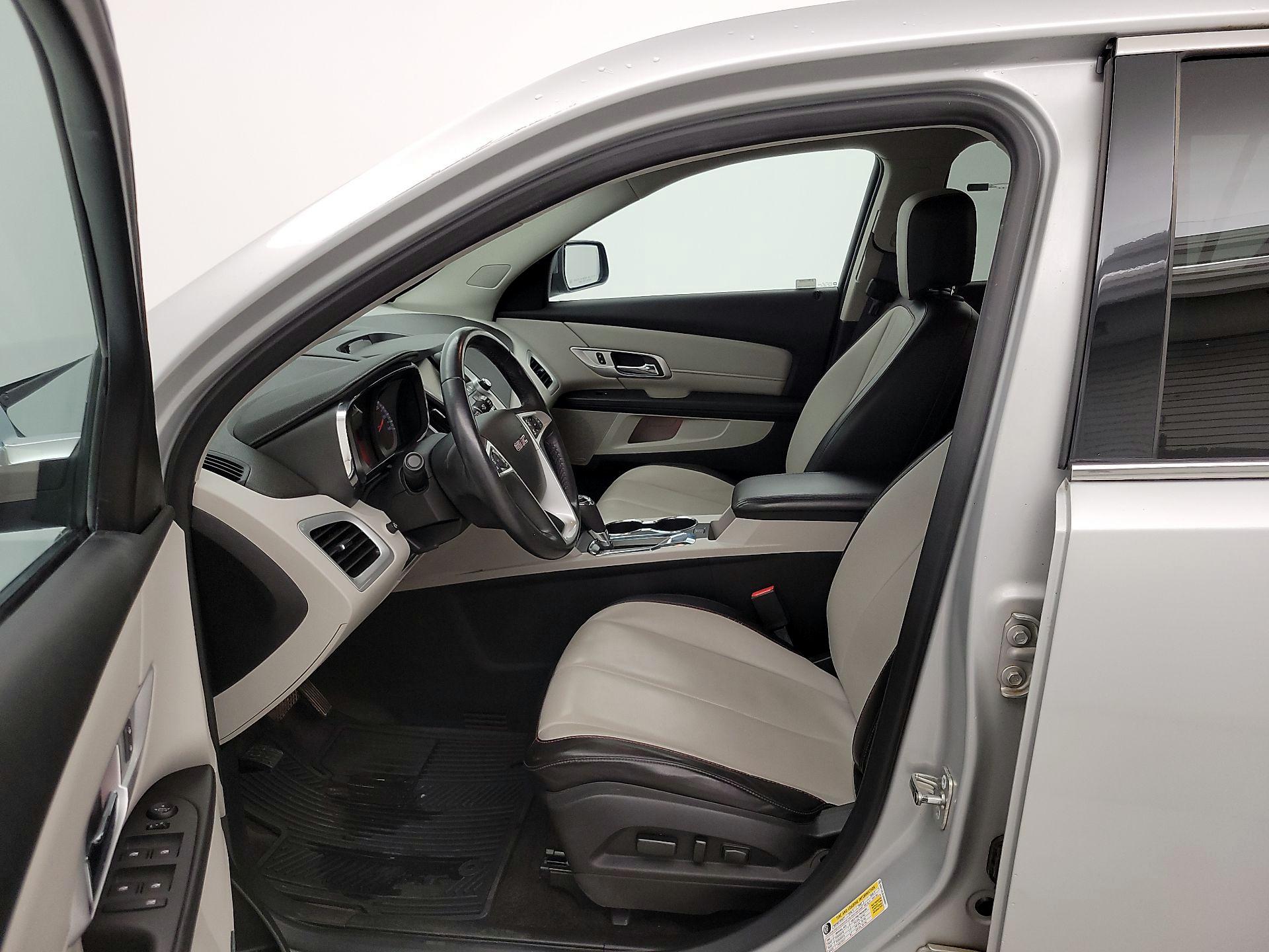 Thumbnail: 2016 GMC Terrain - 11