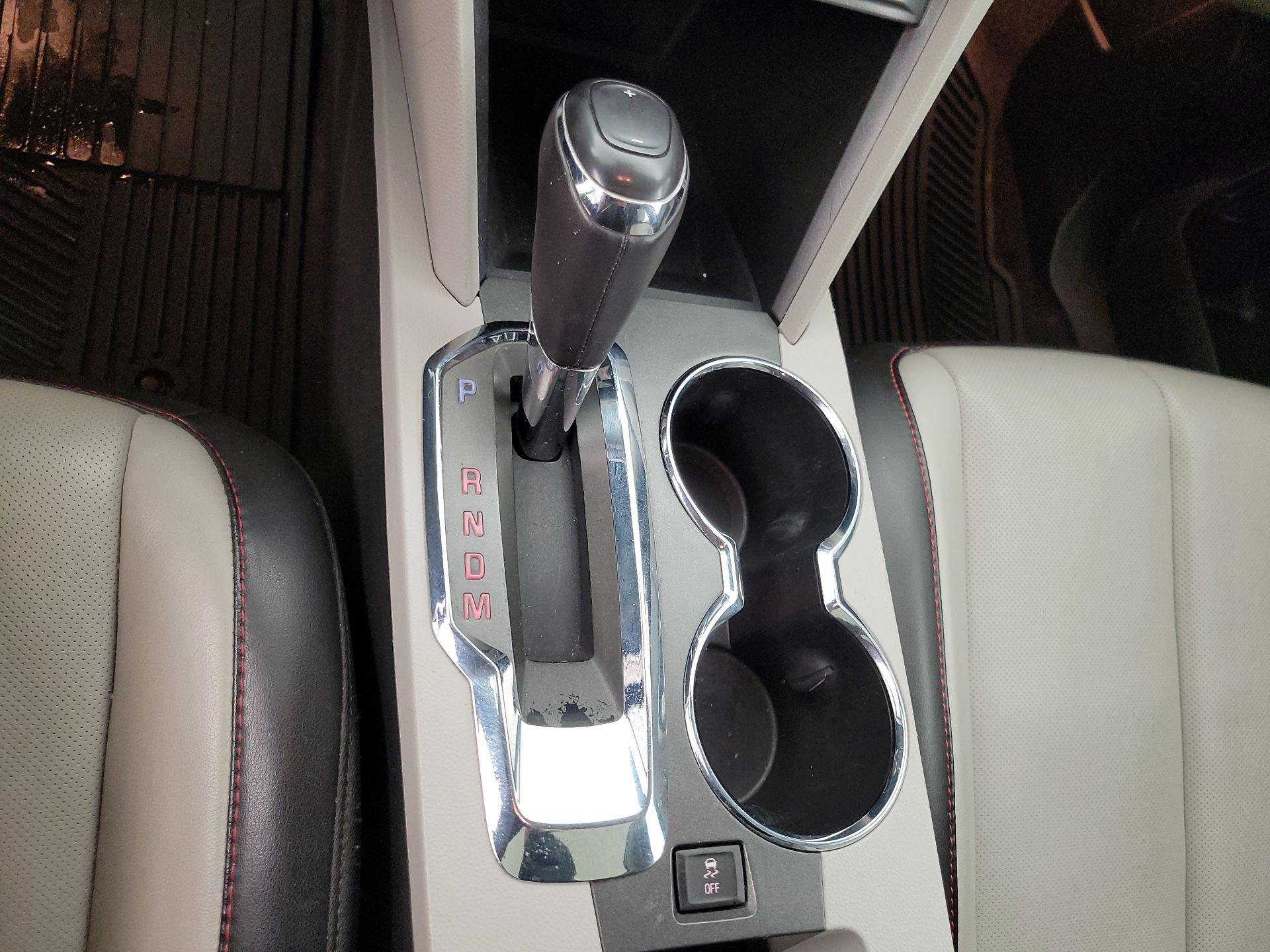 Thumbnail: 2016 GMC Terrain - 18