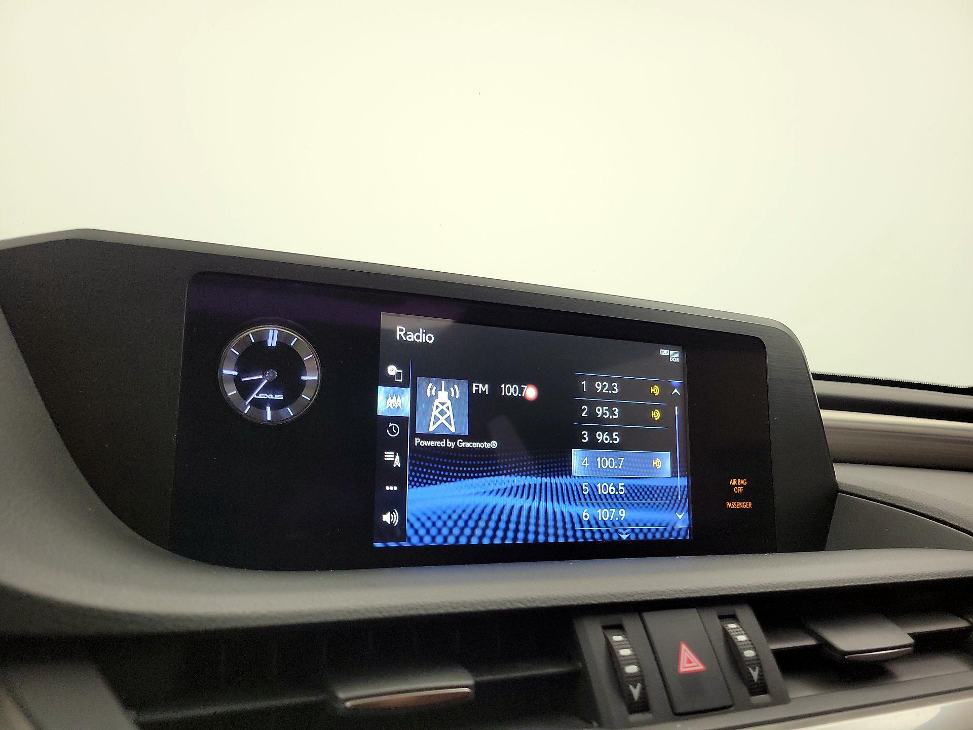 Thumbnail: 2020 Lexus ES - 15