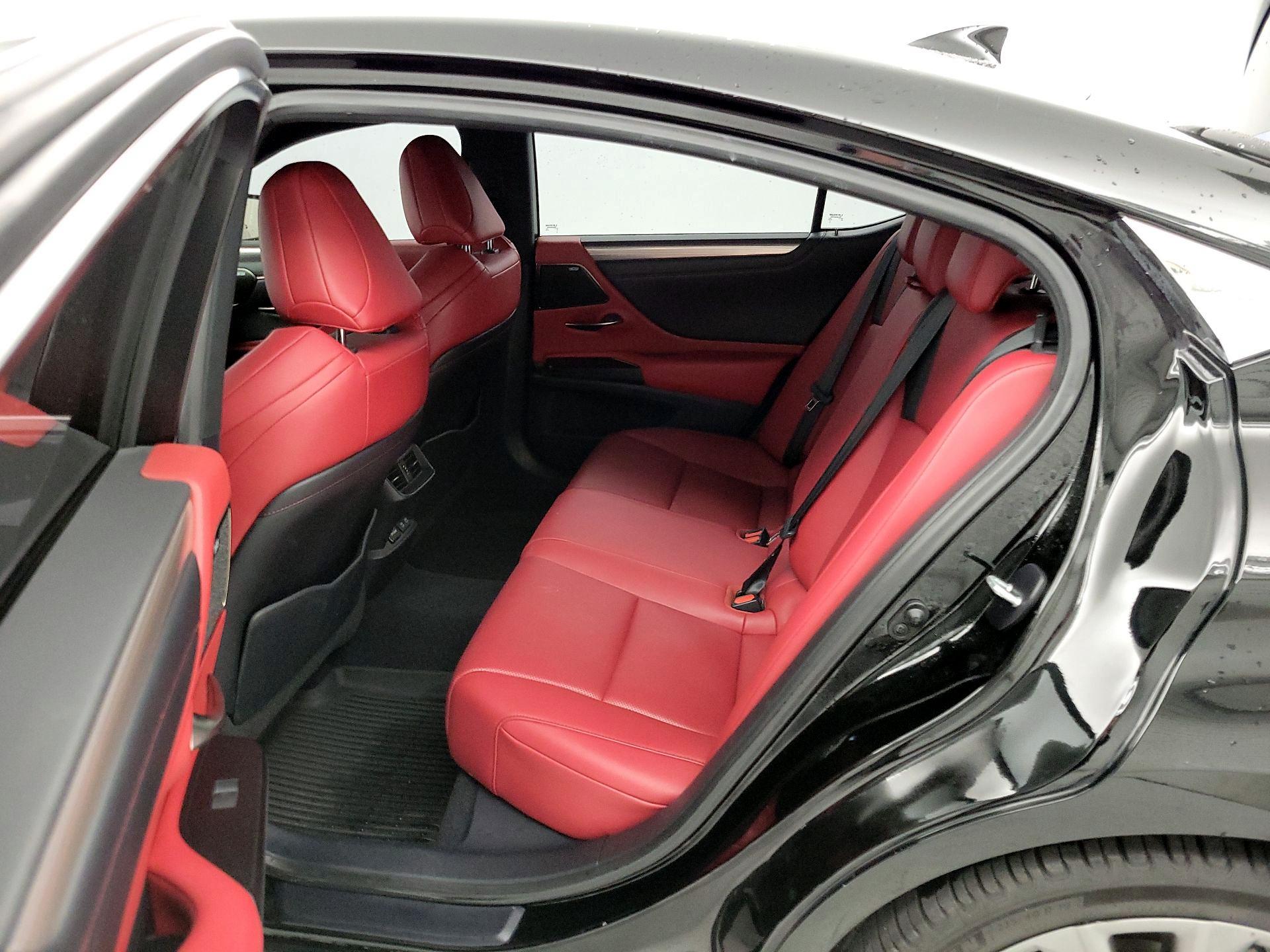 Thumbnail: 2020 Lexus ES - 20