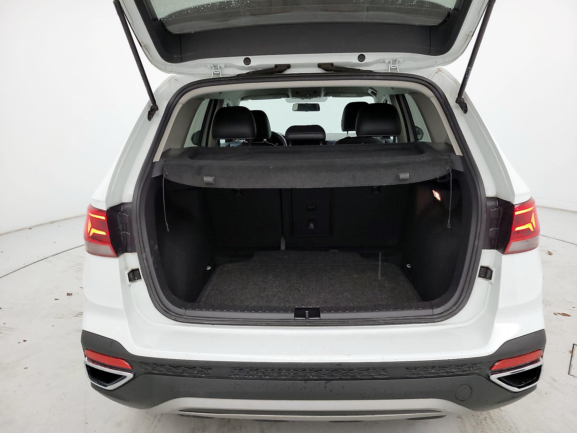 Thumbnail: 2022 Volkswagen Taos - 20