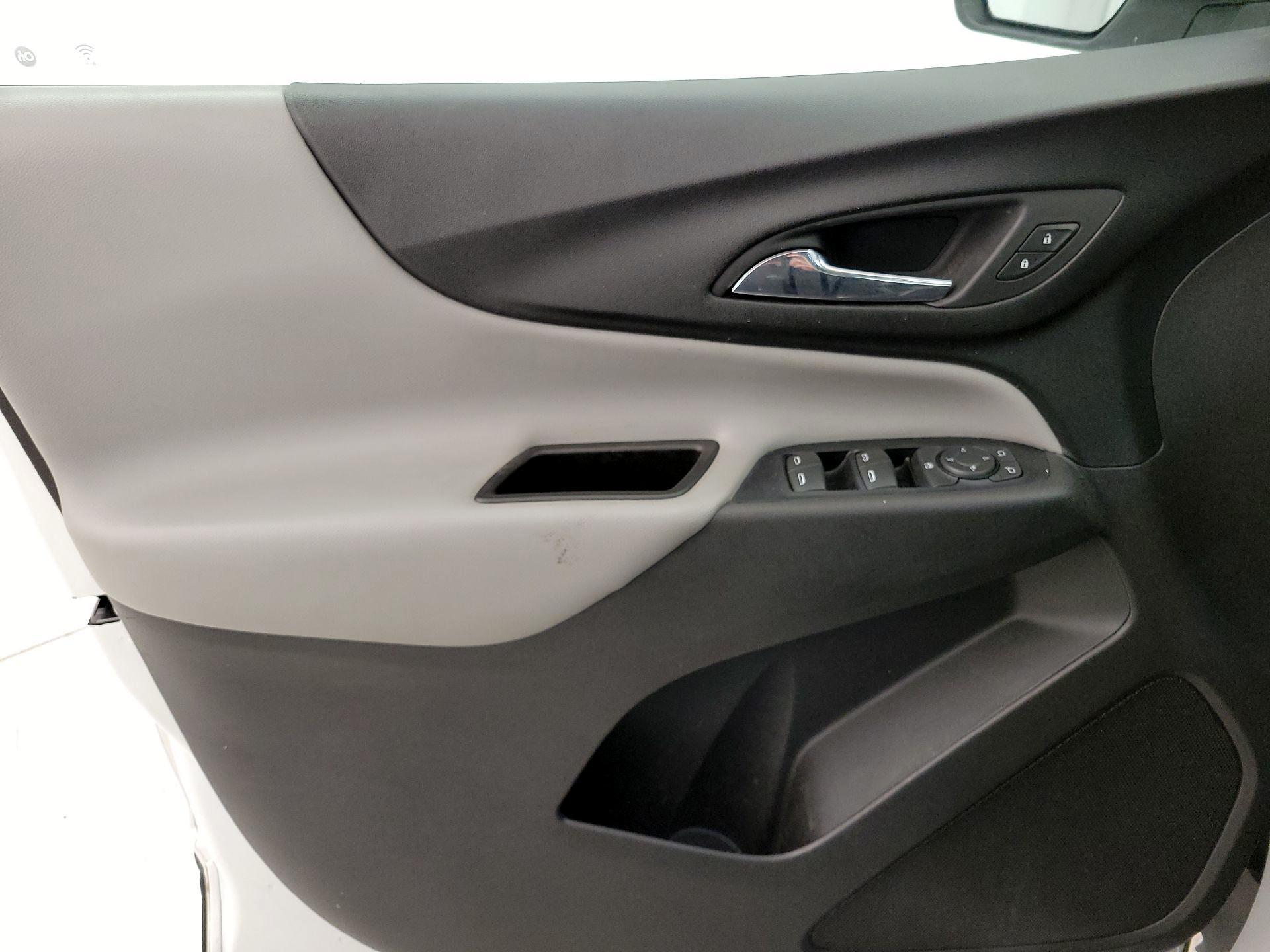 Thumbnail: 2020 Chevrolet Equinox - 12