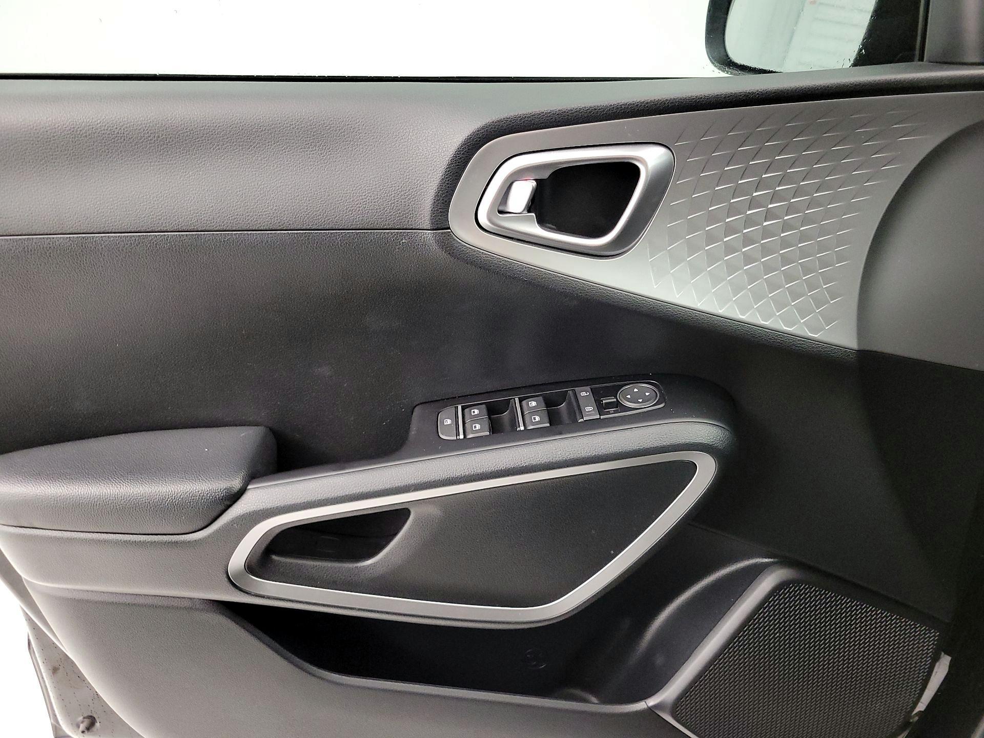 Thumbnail: 2021 Kia Soul - 12