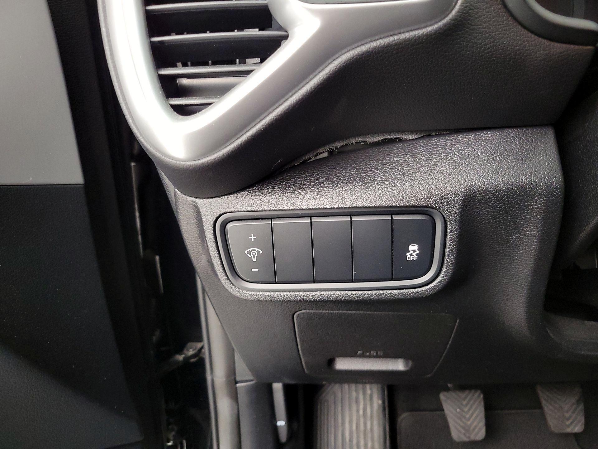 Thumbnail: 2021 Kia Soul - 13