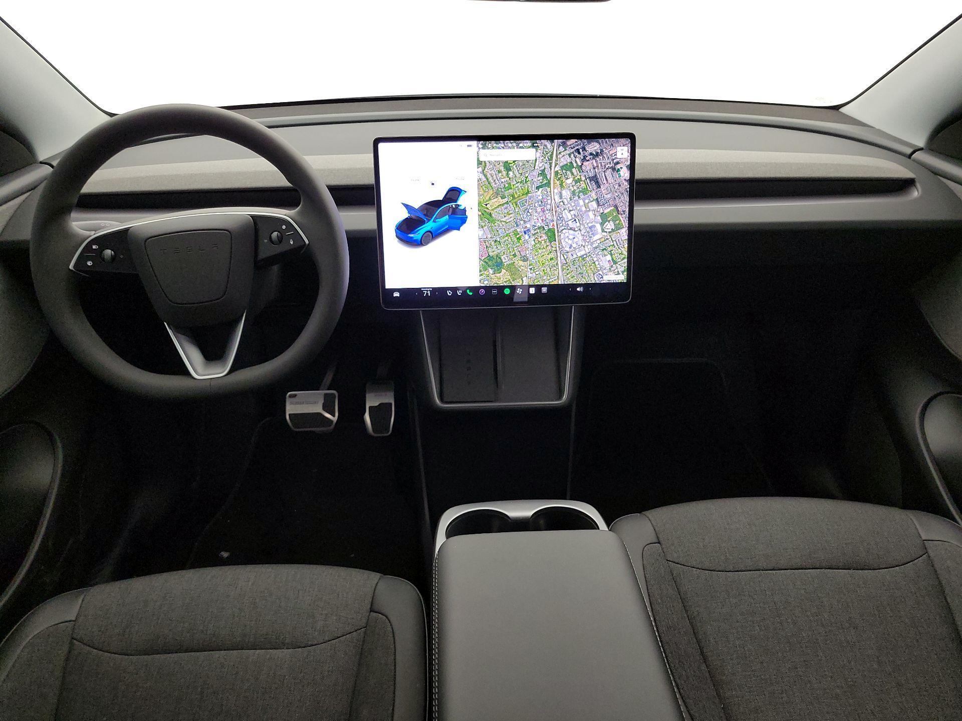 Thumbnail: 2026 Tesla Model Y - 9