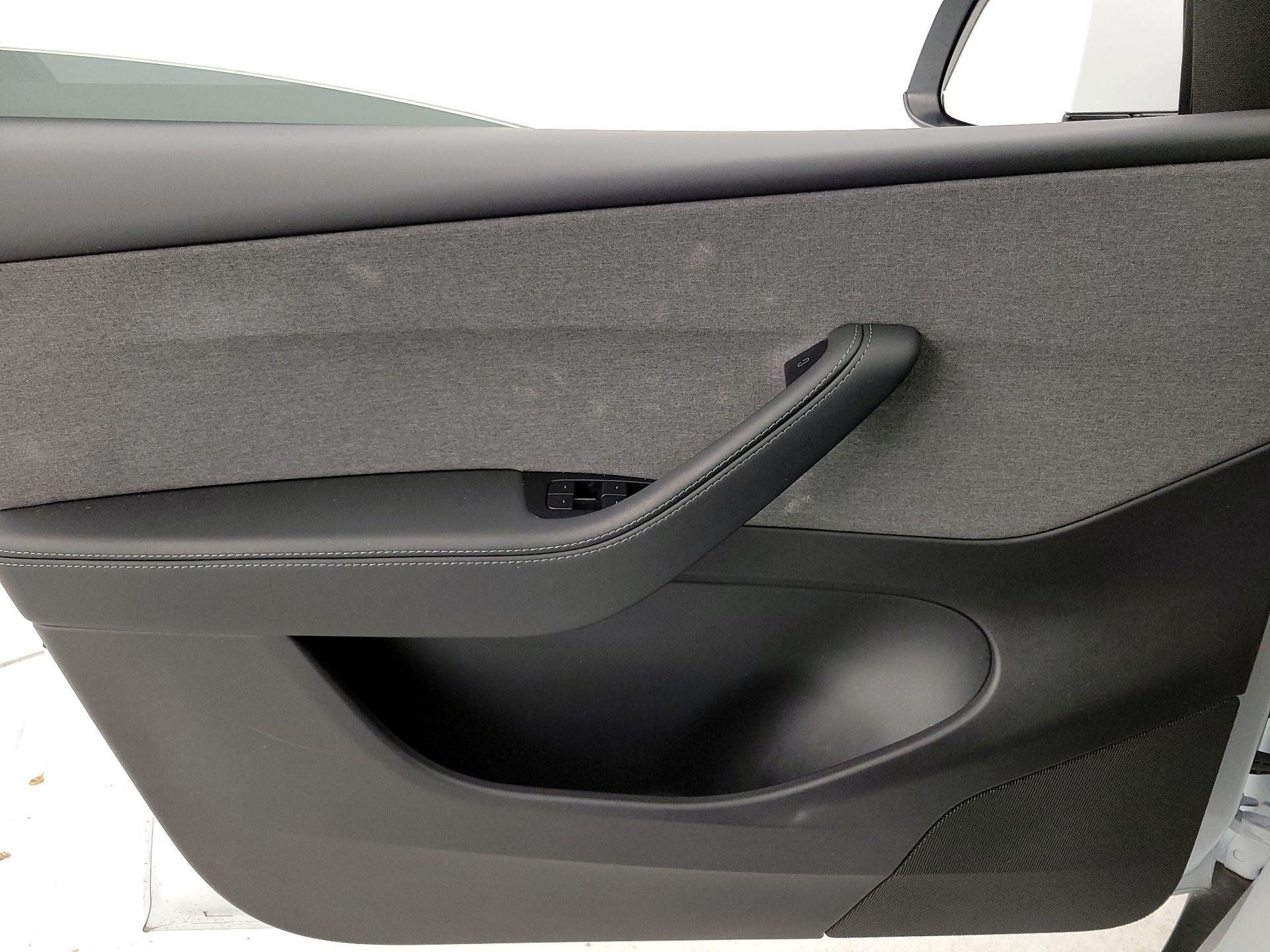 Thumbnail: 2026 Tesla Model Y - 12