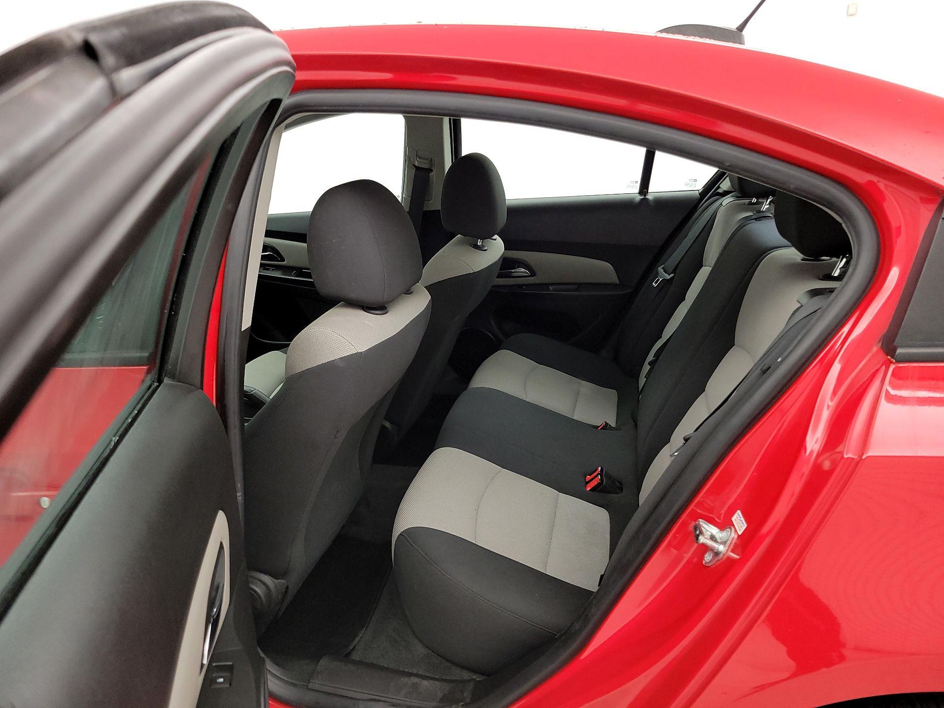 Thumbnail: 2016 Chevrolet Cruze - 17