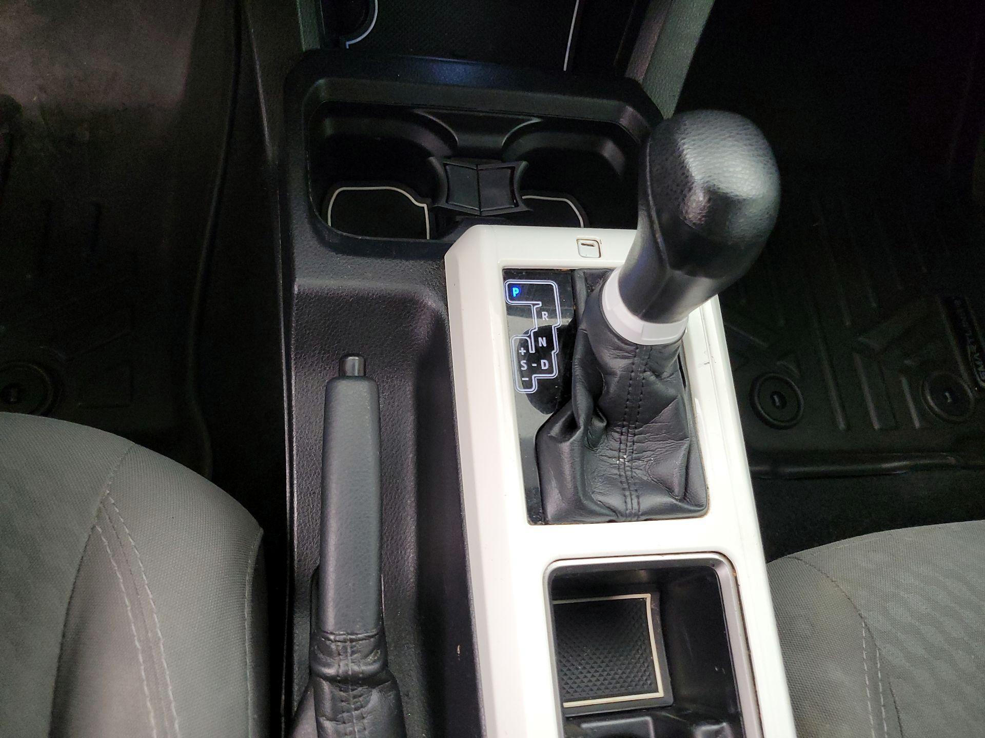 Thumbnail: 2021 Toyota Tacoma - 17