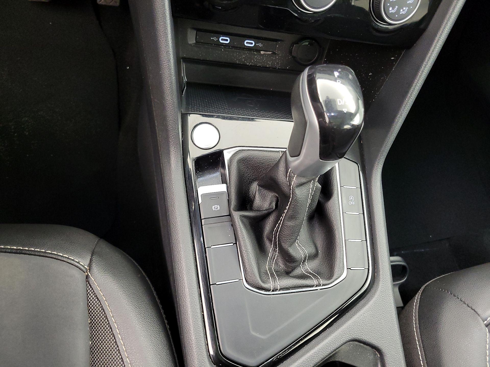 Thumbnail: 2023 Volkswagen Taos - 17