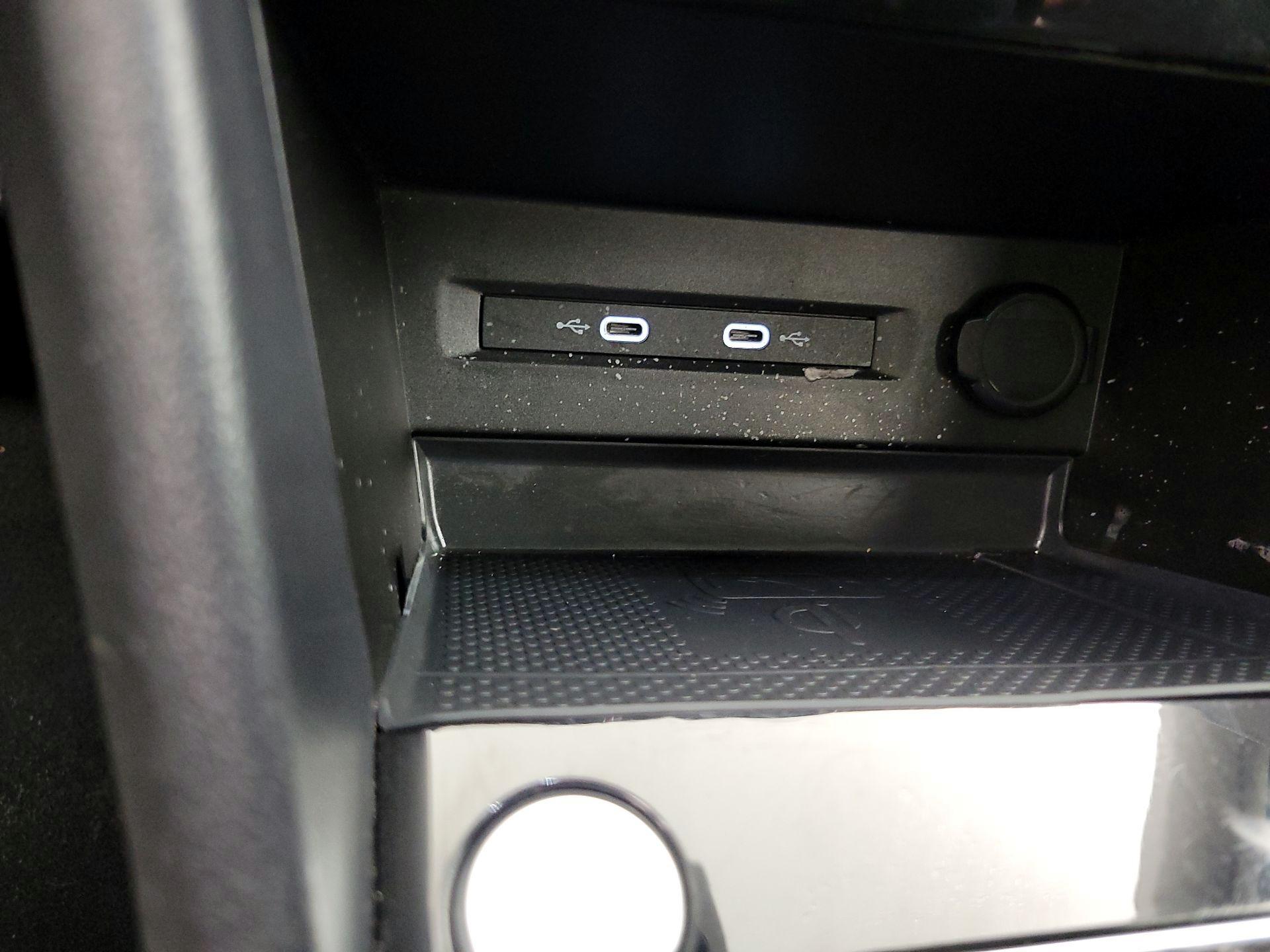 Thumbnail: 2023 Volkswagen Taos - 18