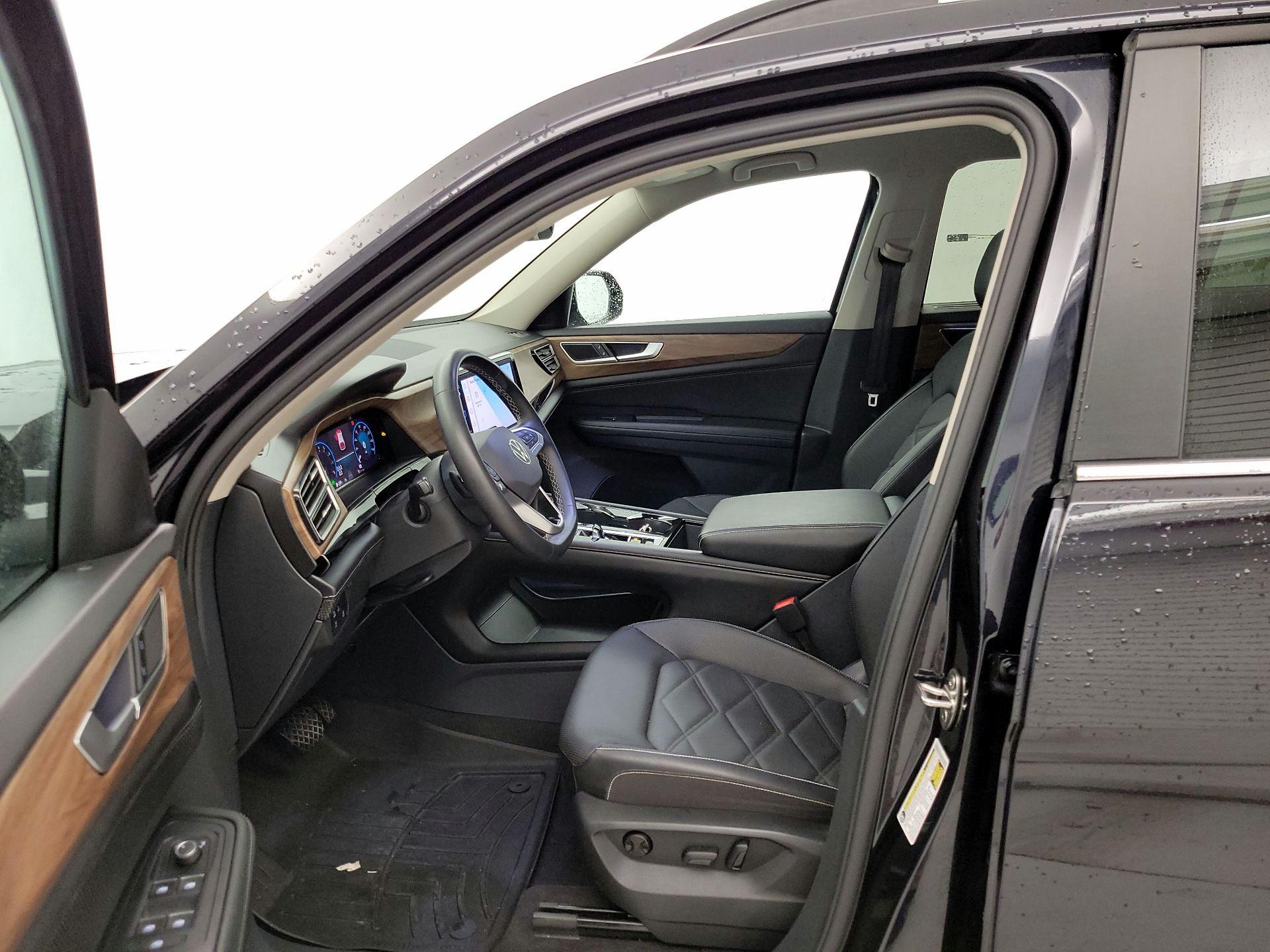 Thumbnail: 2024 Volkswagen Atlas - 11