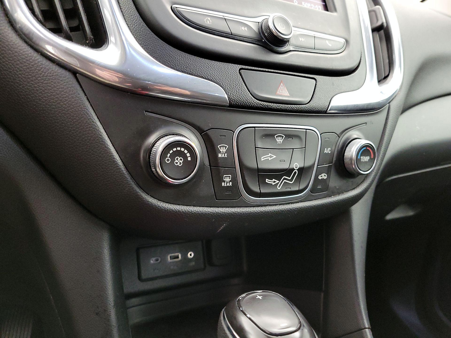 Thumbnail: 2020 Chevrolet Equinox - 16