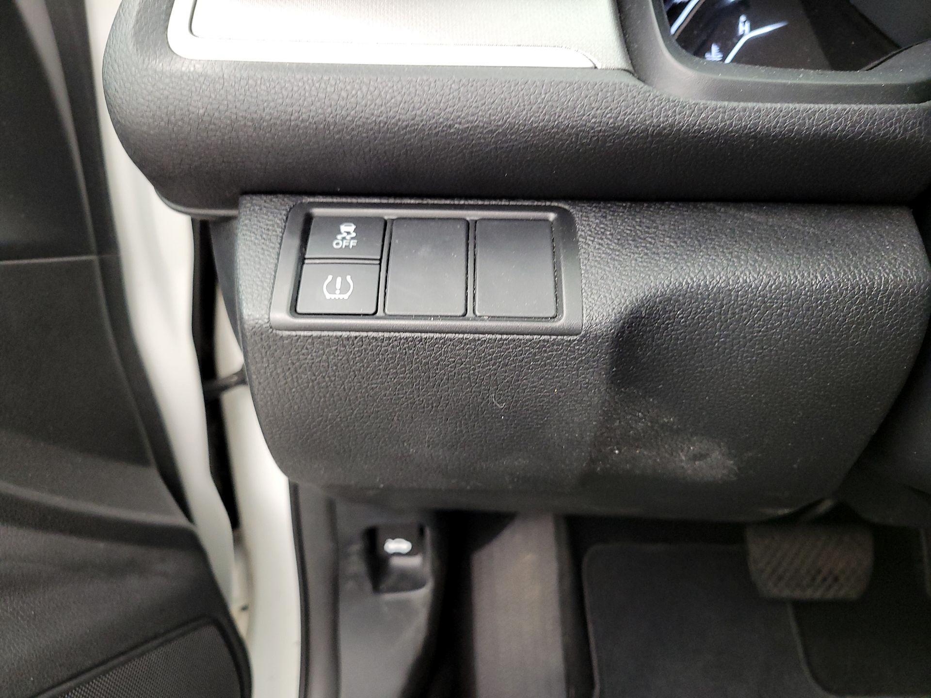 Thumbnail: 2016 Honda Civic - 13