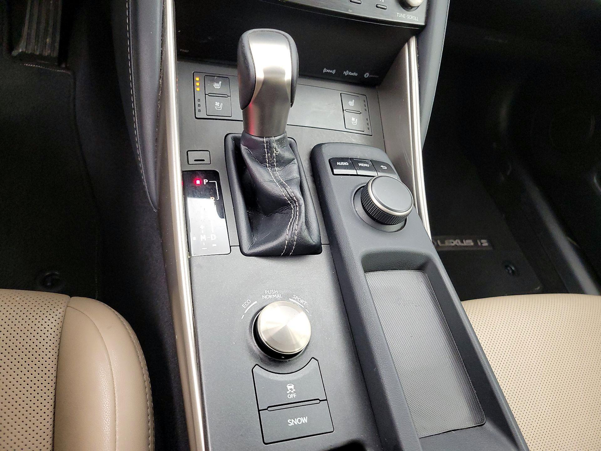 Thumbnail: 2017 Lexus IS - 17