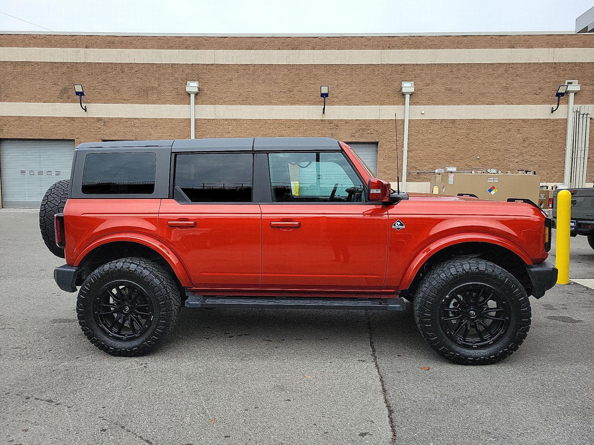 Thumbnail: 2023 Ford Bronco - 4