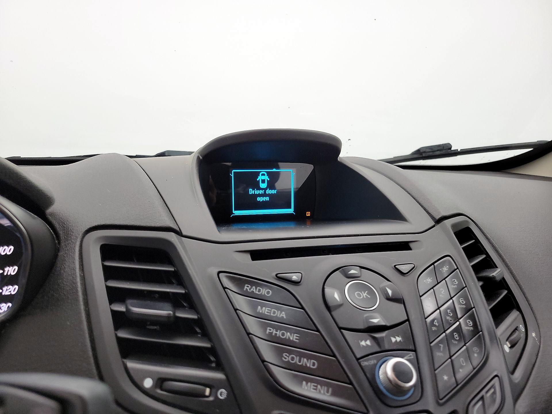 Thumbnail: 2016 Ford Fiesta - 14