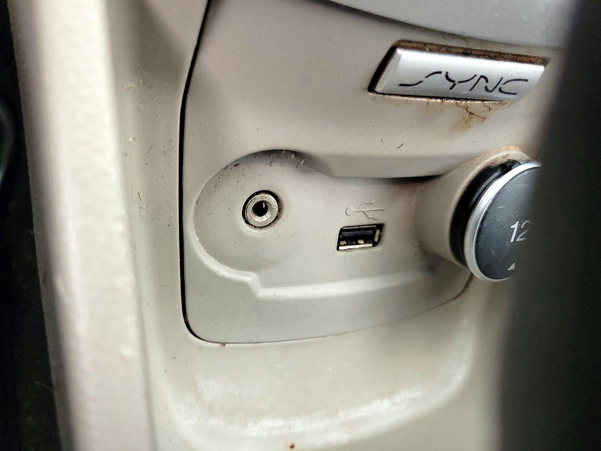 Thumbnail: 2016 Ford Fiesta - 17