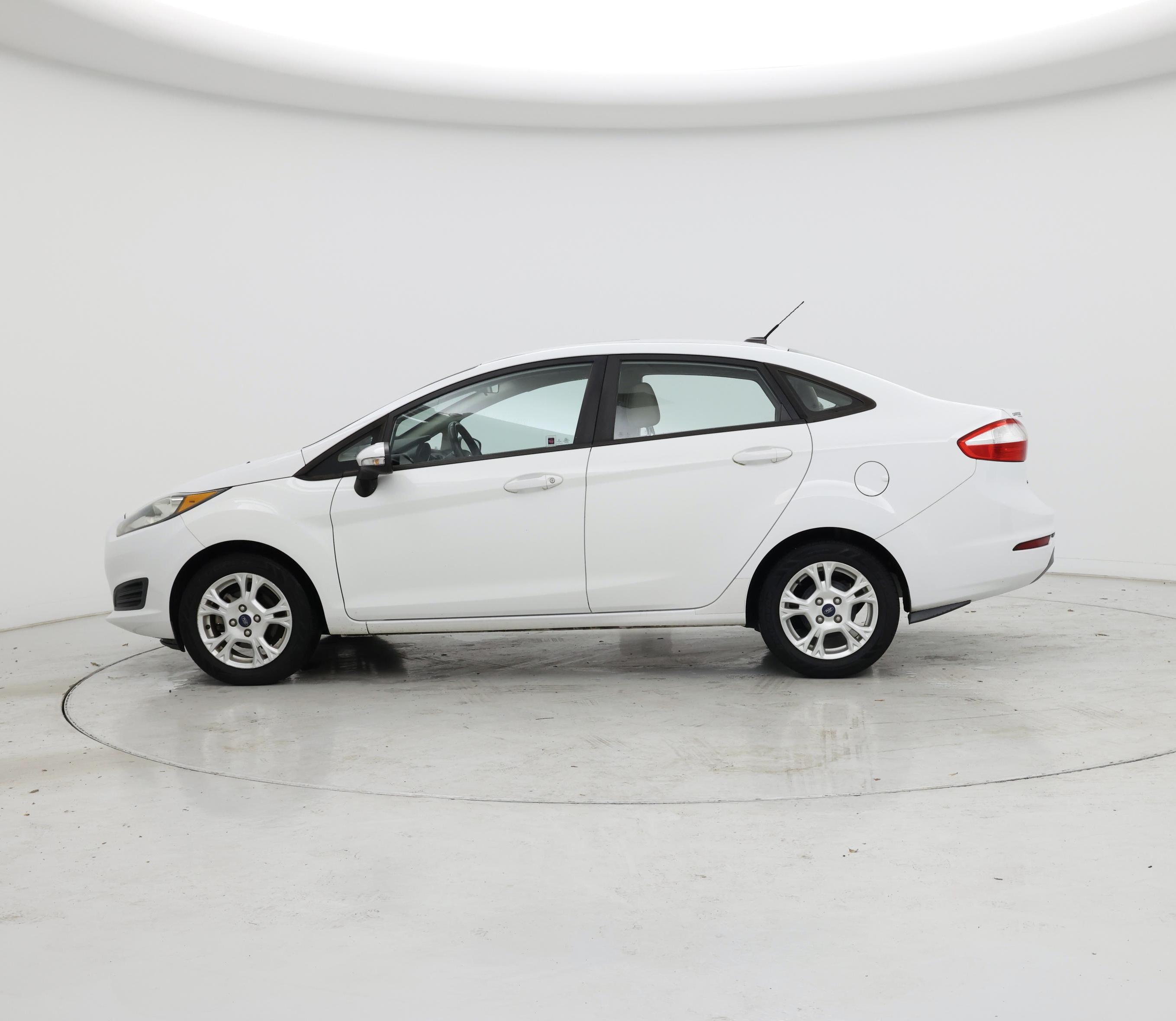 Thumbnail: 2016 Ford Fiesta - 3