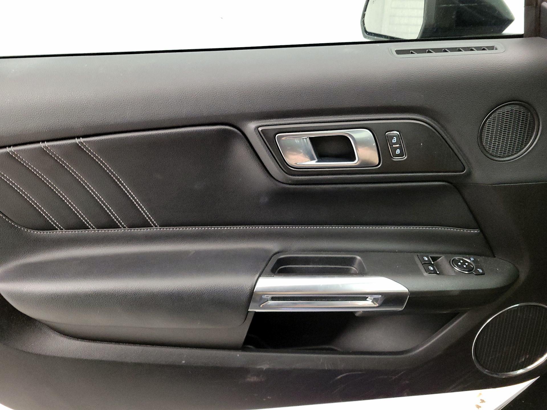 Thumbnail: 2022 Ford Mustang - 12