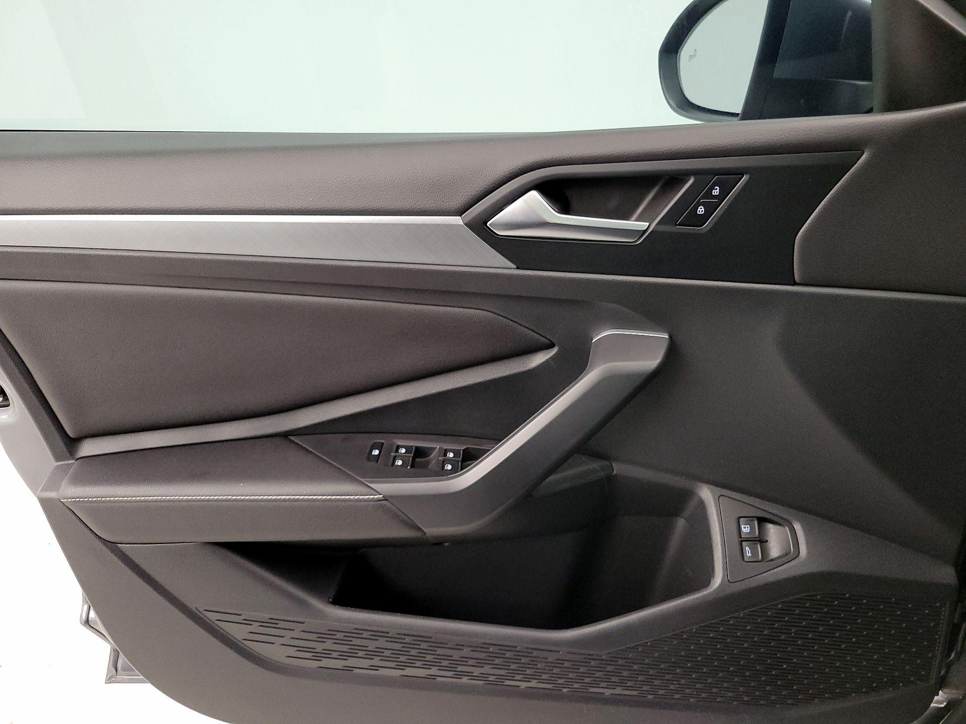 Thumbnail: 2022 Volkswagen Jetta - 12