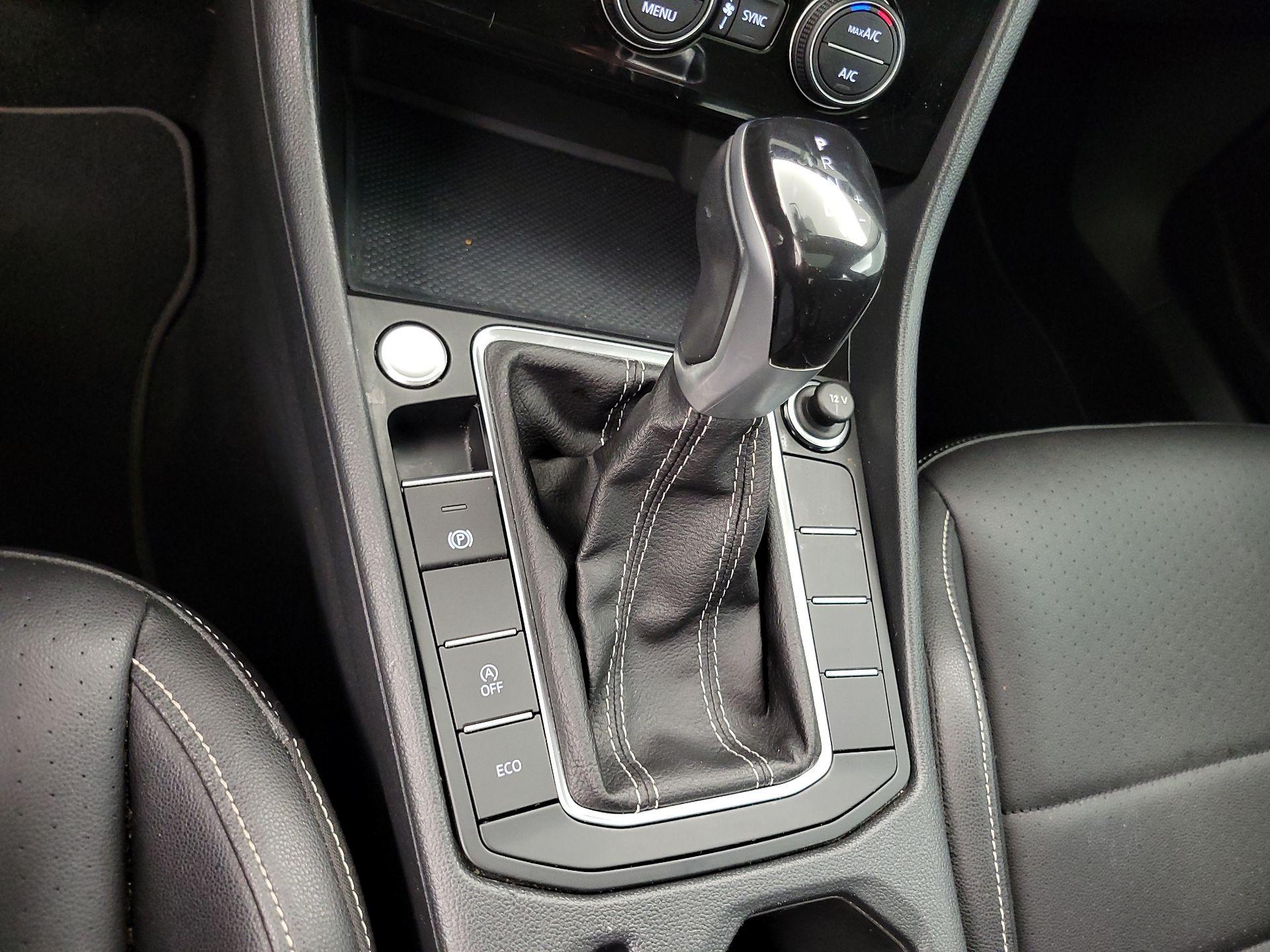 Thumbnail: 2022 Volkswagen Jetta - 17