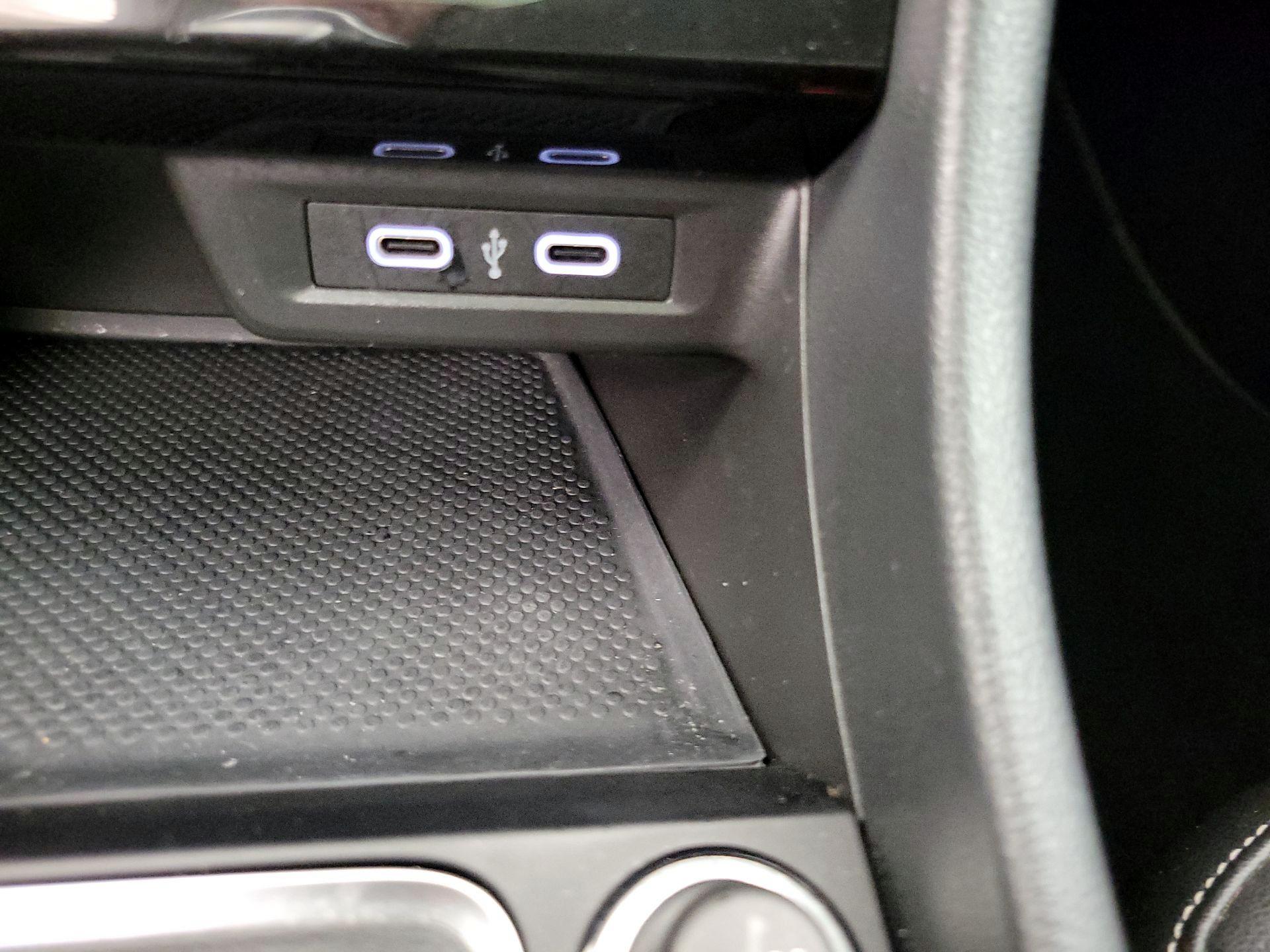 Thumbnail: 2022 Volkswagen Jetta - 18