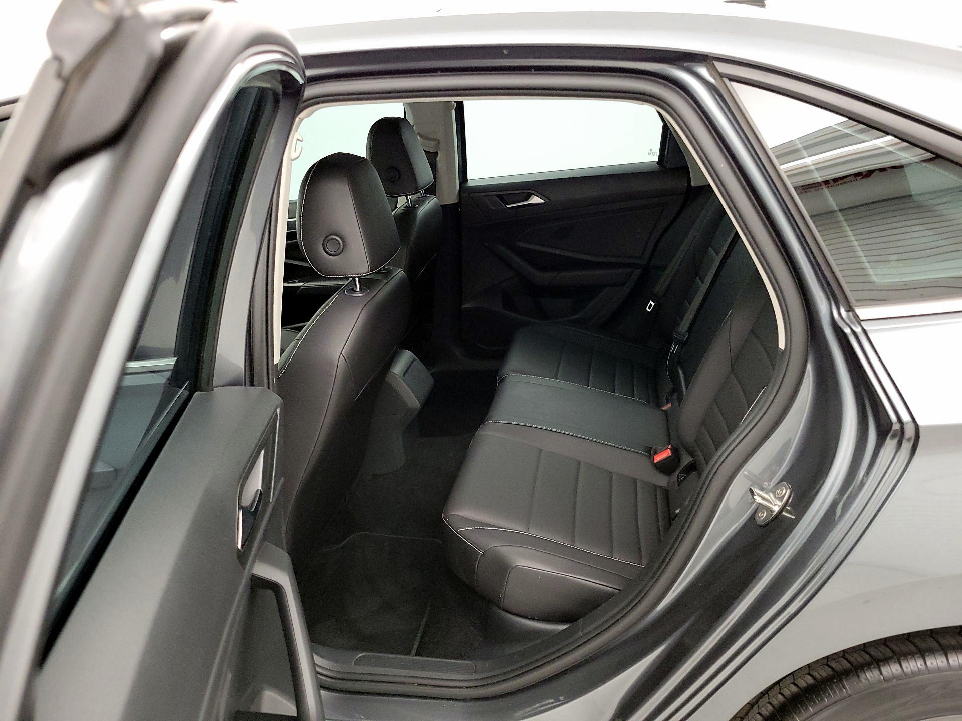 Thumbnail: 2022 Volkswagen Jetta - 20