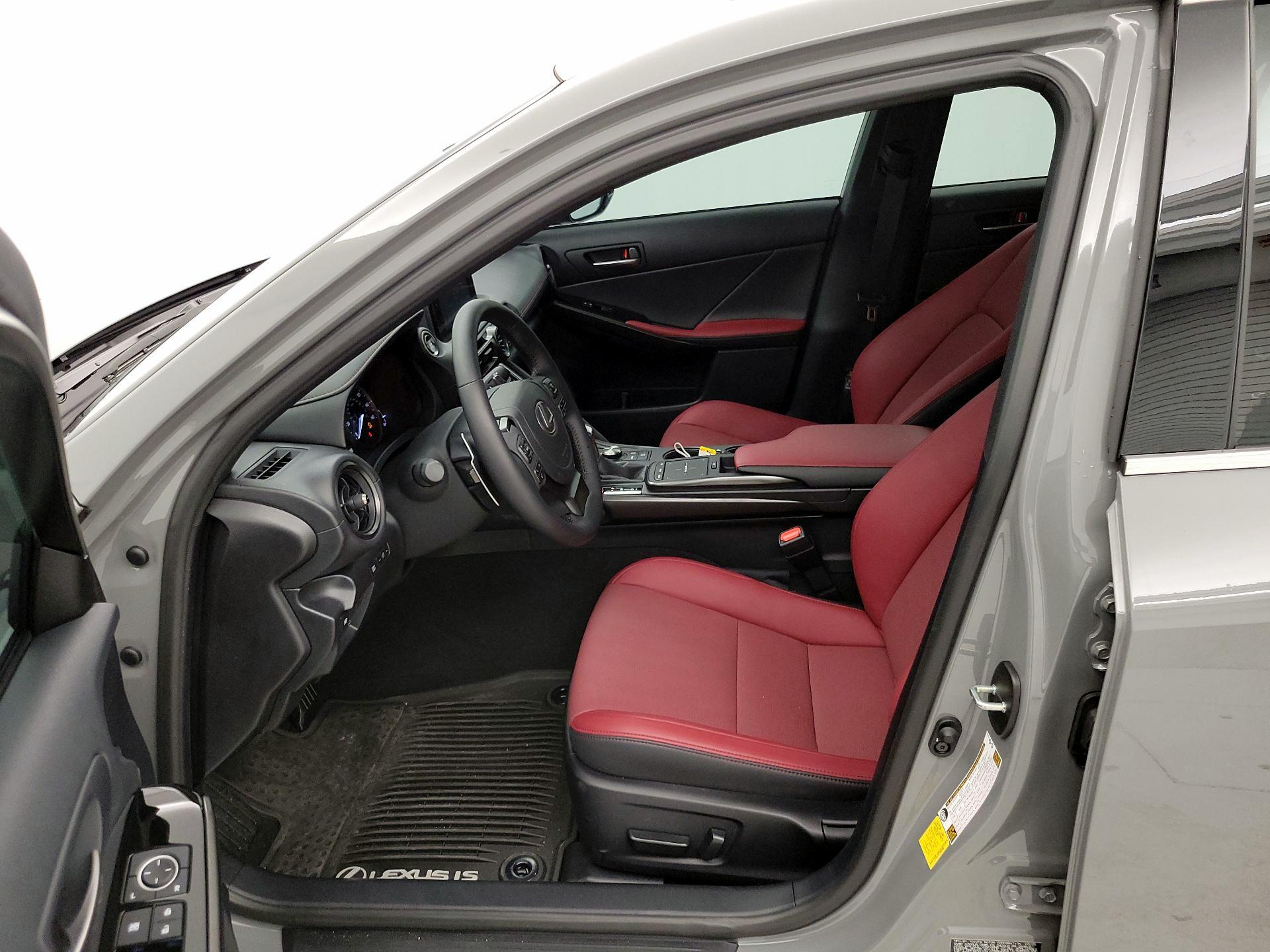 Thumbnail: 2025 Lexus IS - 11