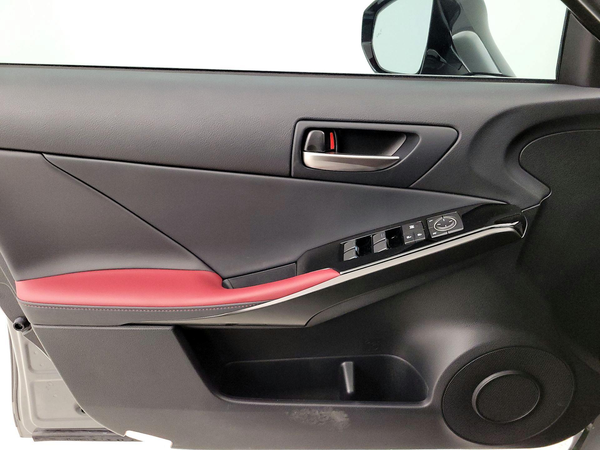 Thumbnail: 2025 Lexus IS - 12