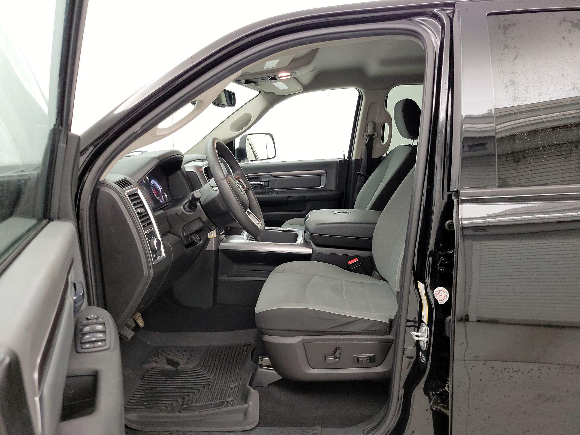 Thumbnail: 2023 RAM 1500 Classic - 11