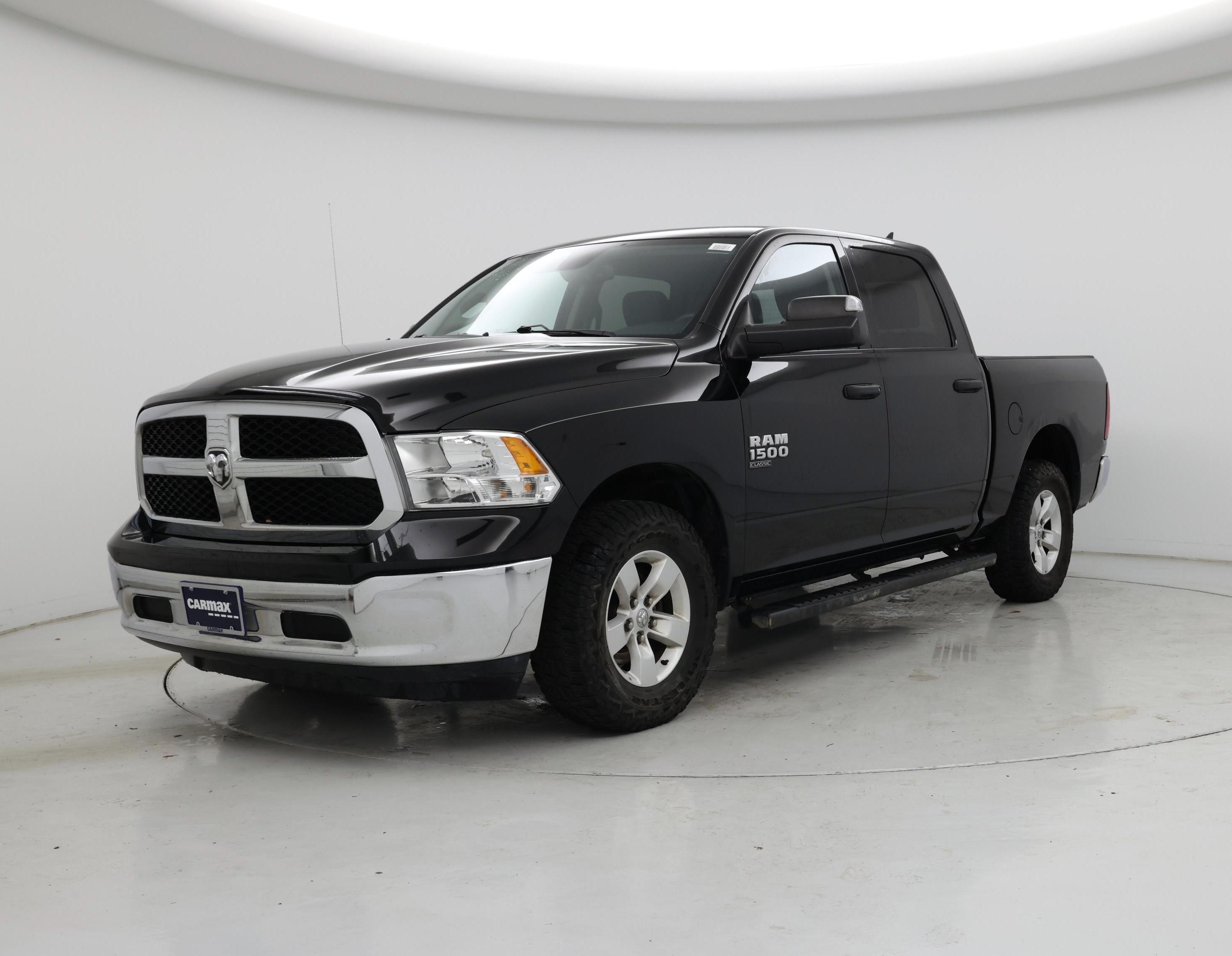 Thumbnail: 2023 RAM 1500 Classic - 4