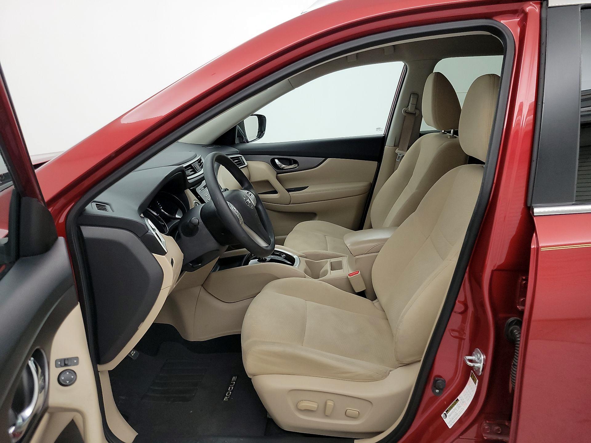 Thumbnail: 2016 Nissan Rogue - 11