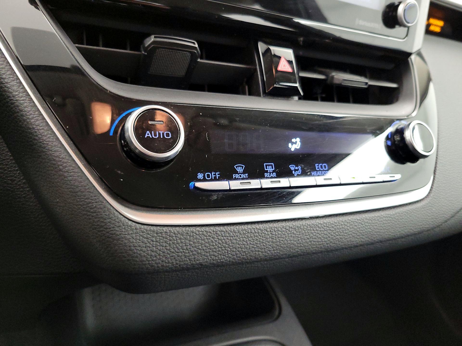 Thumbnail: 2022 Toyota Corolla - 16