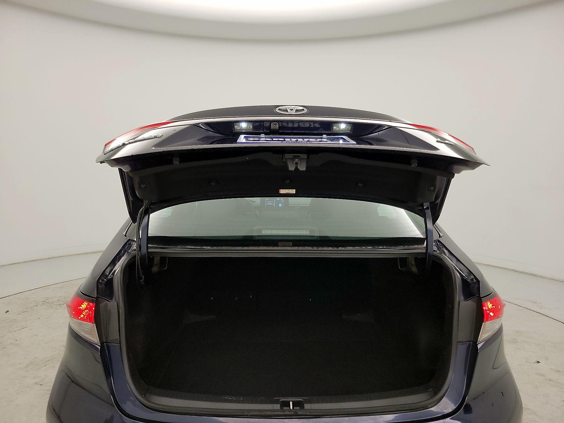 Thumbnail: 2022 Toyota Corolla - 20