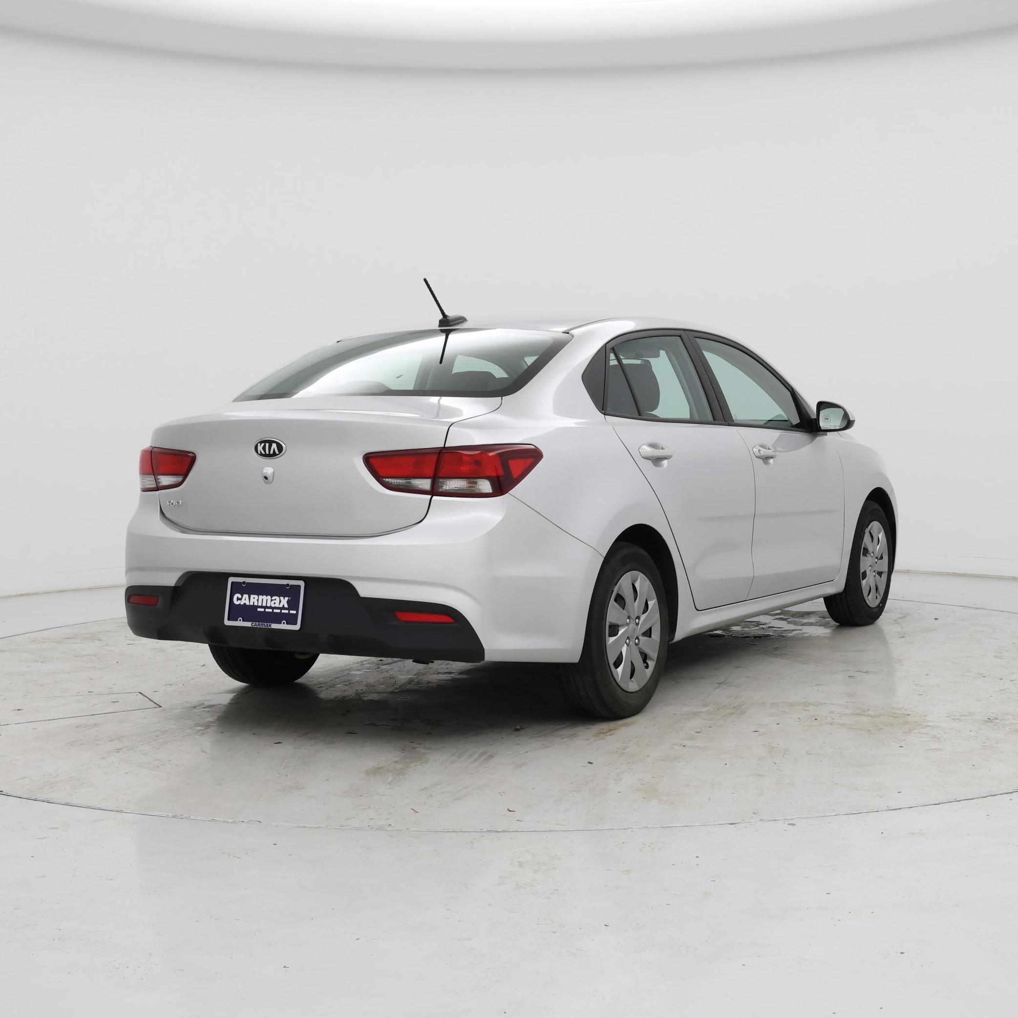 Thumbnail: 2020 Kia Rio - 8