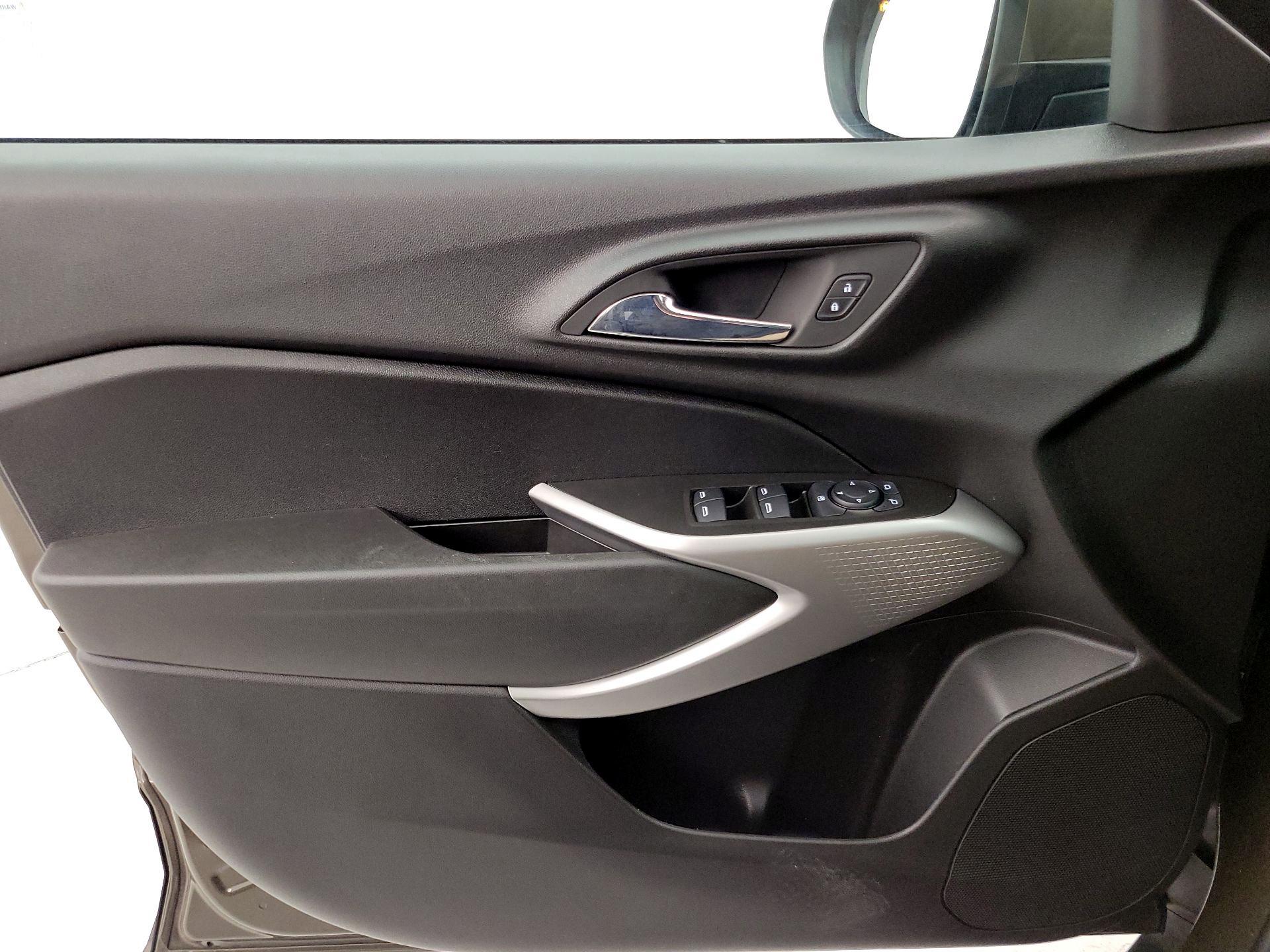 Thumbnail: 2024 Chevrolet Trax - 12