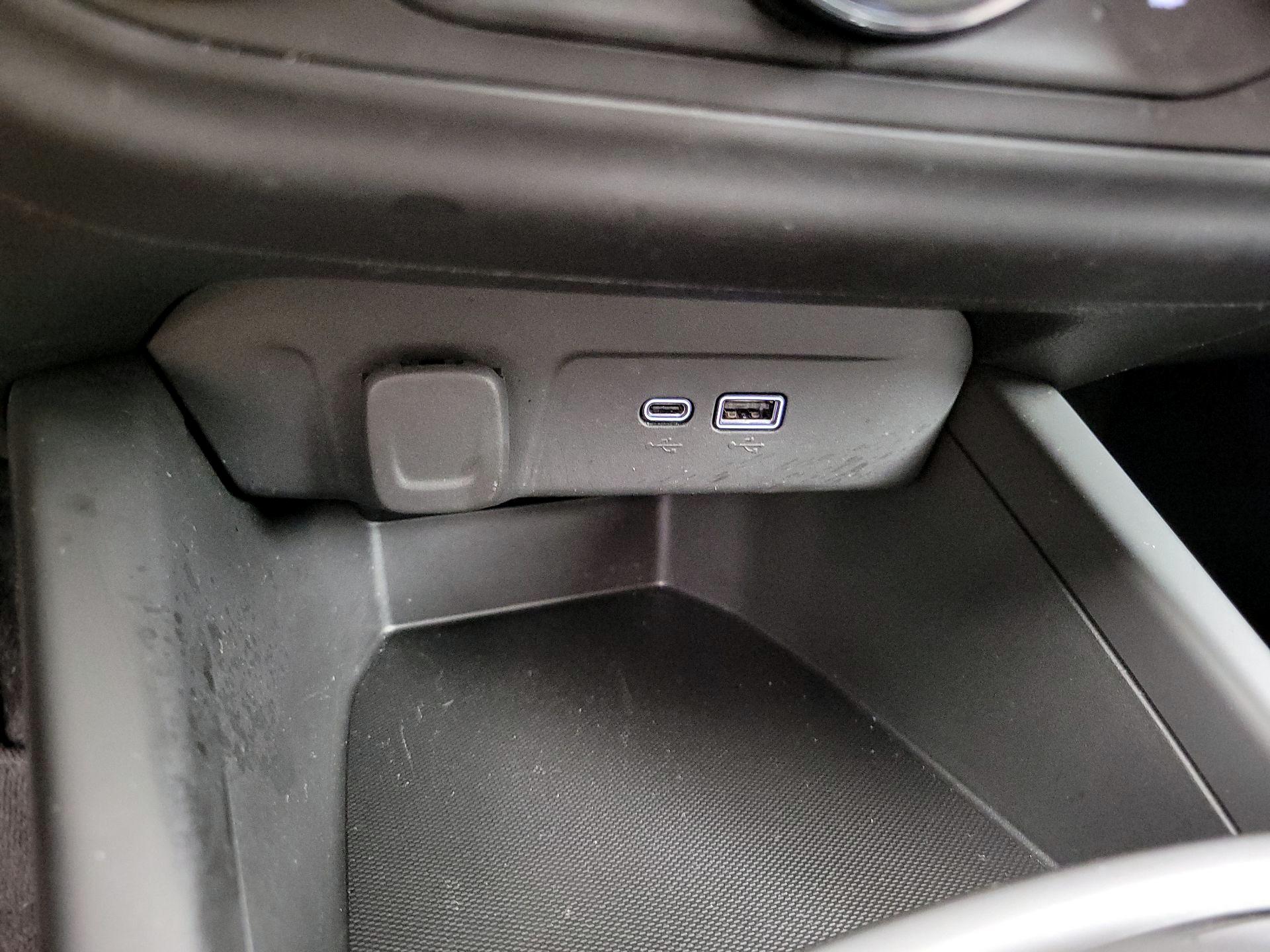 Thumbnail: 2024 Chevrolet Trax - 18