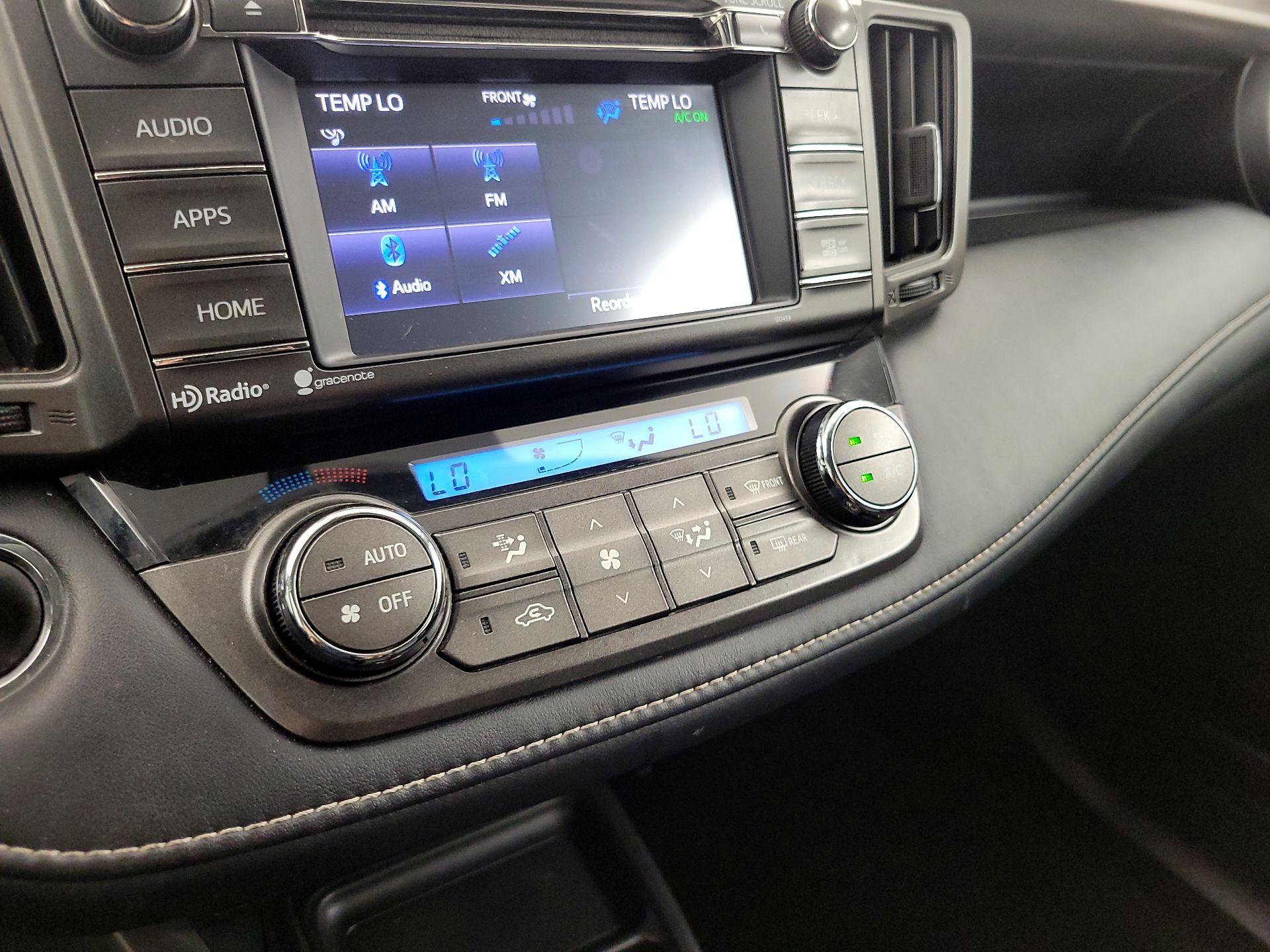 Thumbnail: 2015 Toyota RAV4 - 16