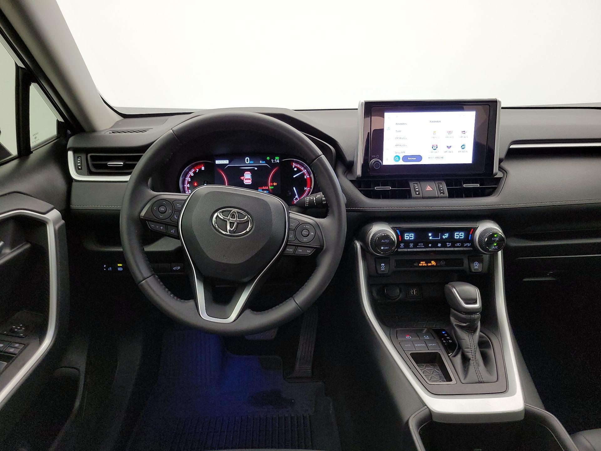 Thumbnail: 2024 Toyota RAV4 - 10