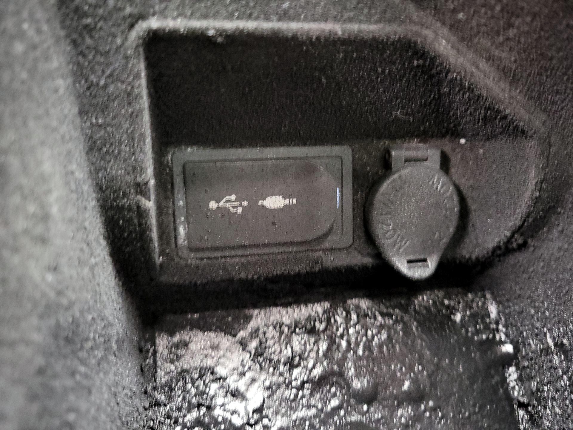 Thumbnail: 2017 Lexus RC - 19